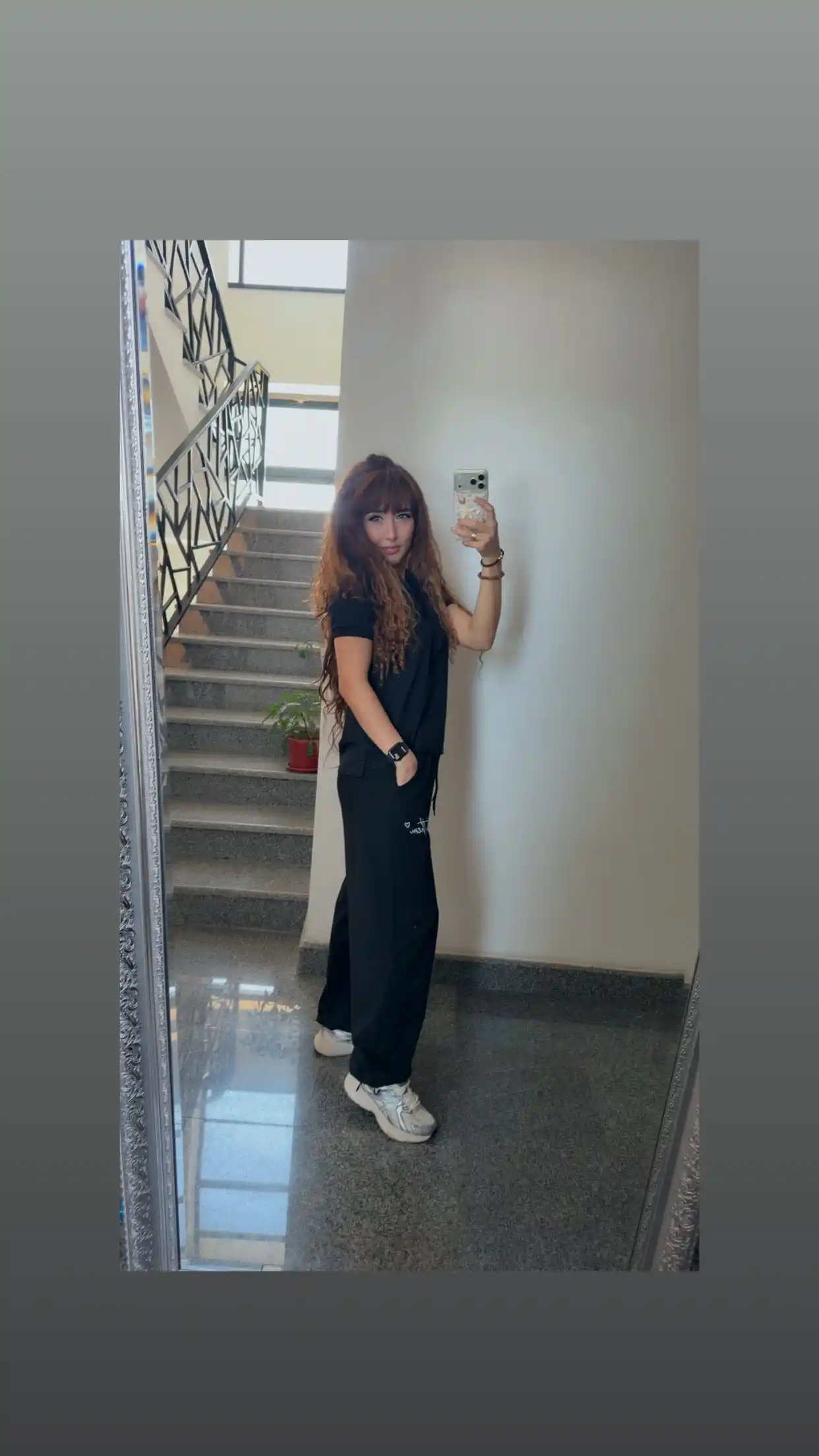 Ayollar uchun trikotaj shim