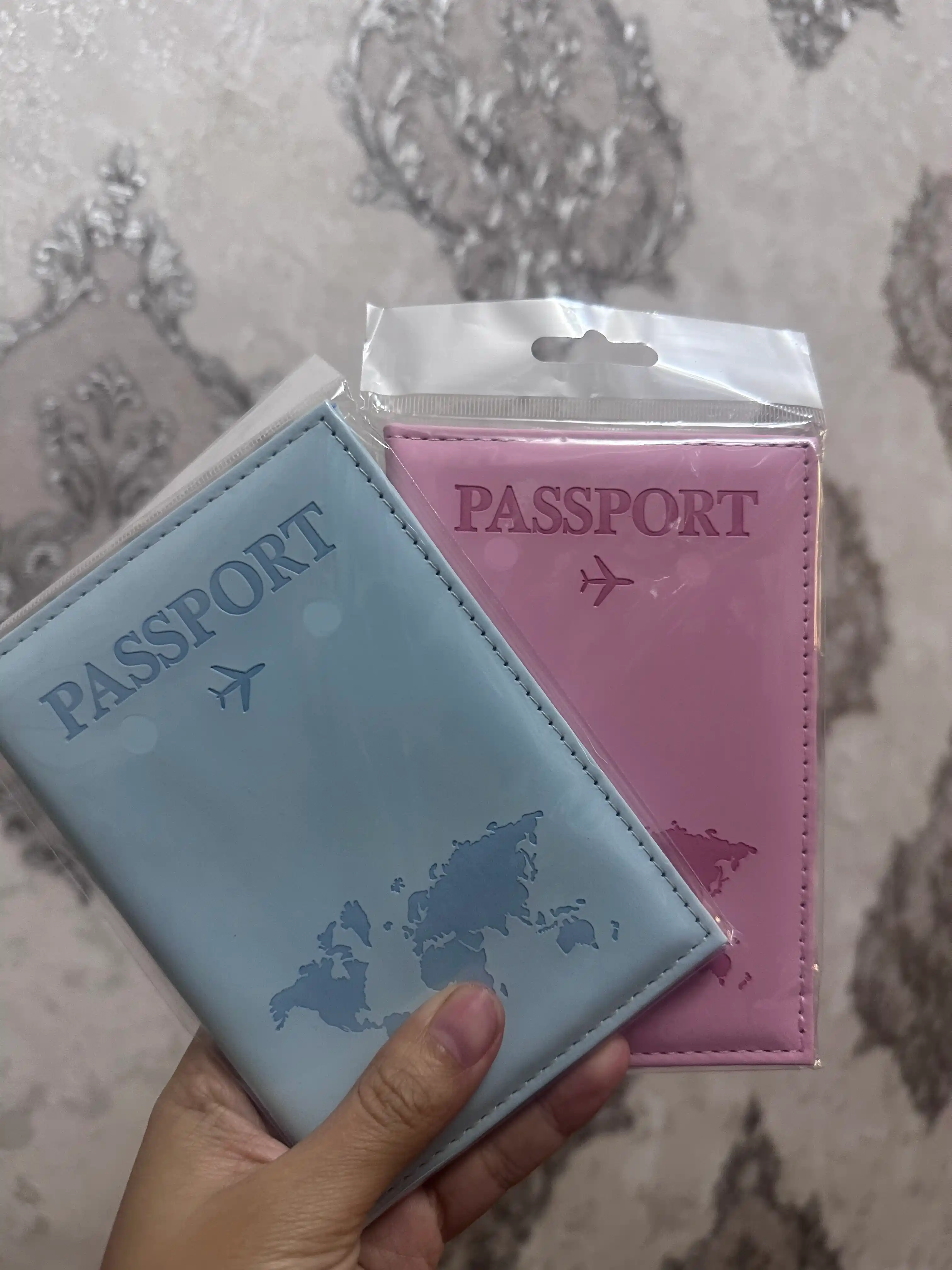 Xalqaro pasport uchun g'ilof