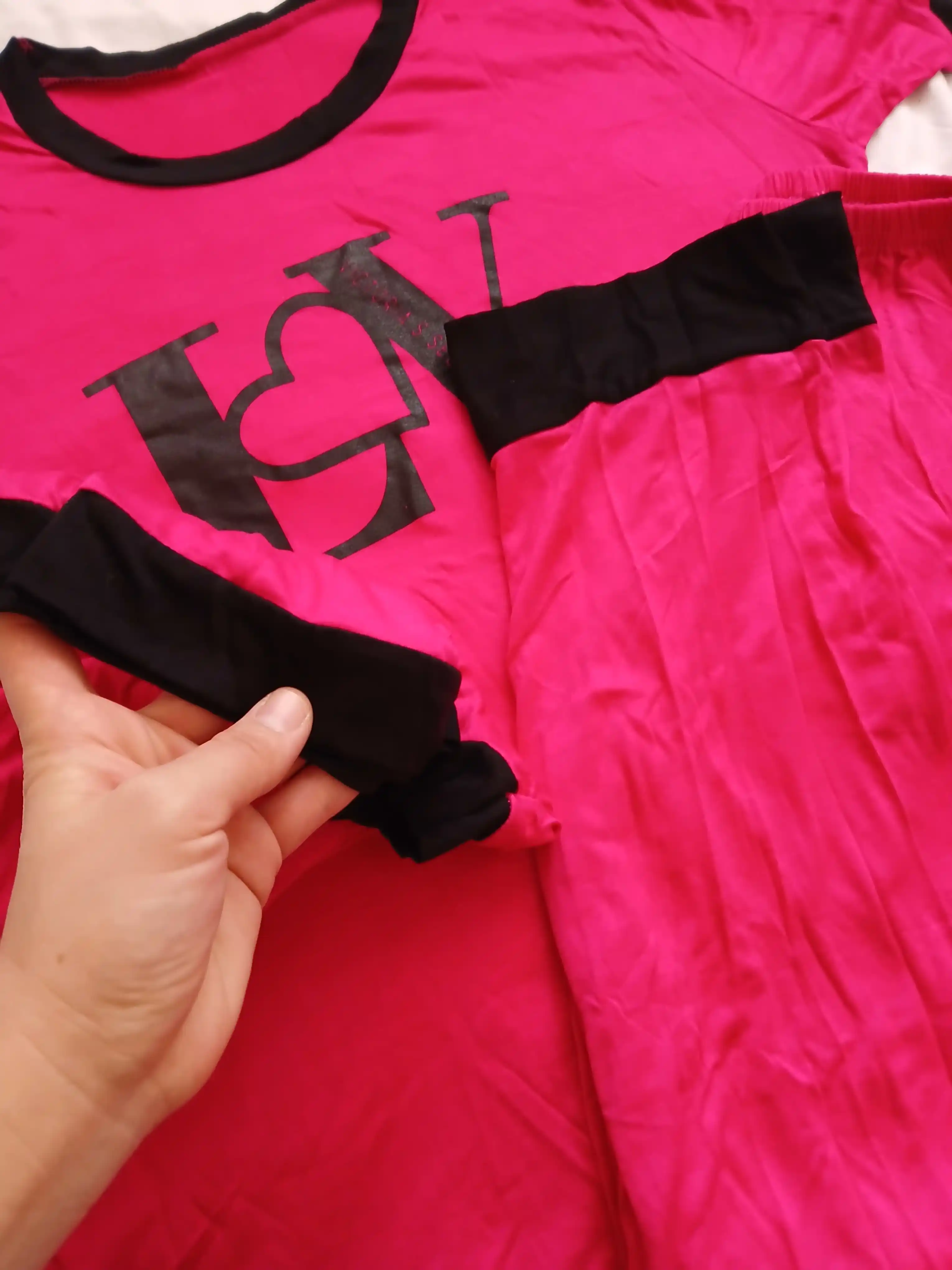 Ayollar uchun pijama 3ta 1da,uy kiyimi, tungi kiyim, sho'rtik mayka, shimli pijama