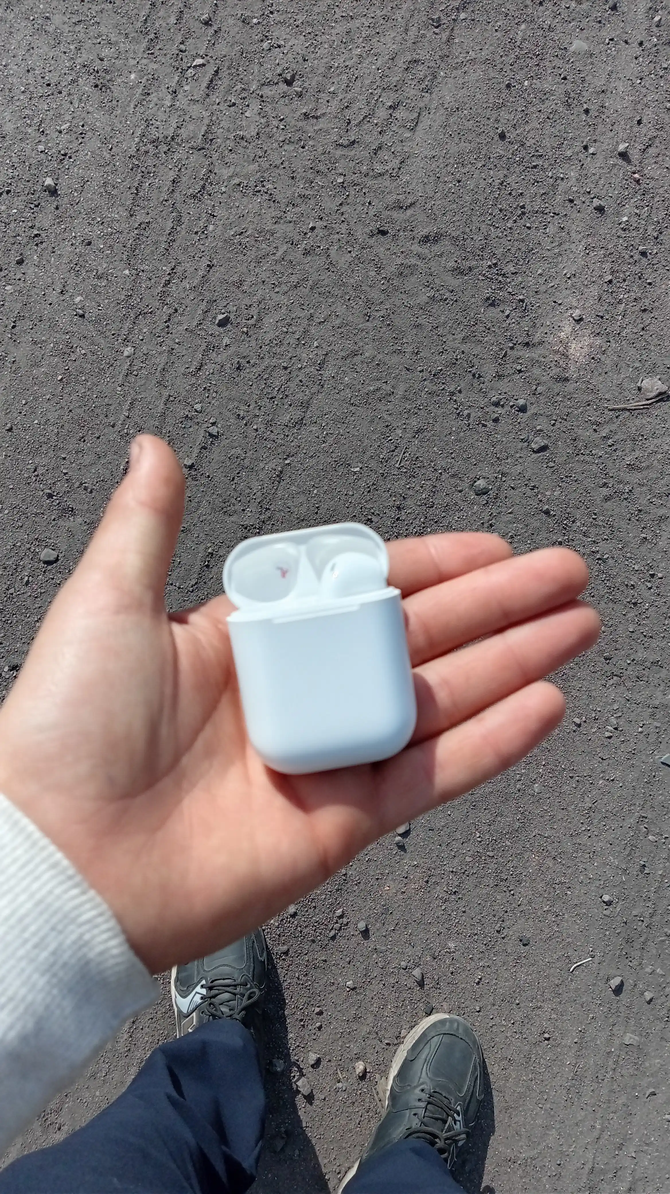 TWS quloqchin i11, i12, i15, i18, Bluetooth 5.0, mikrofolli, sensorli boshqaruv