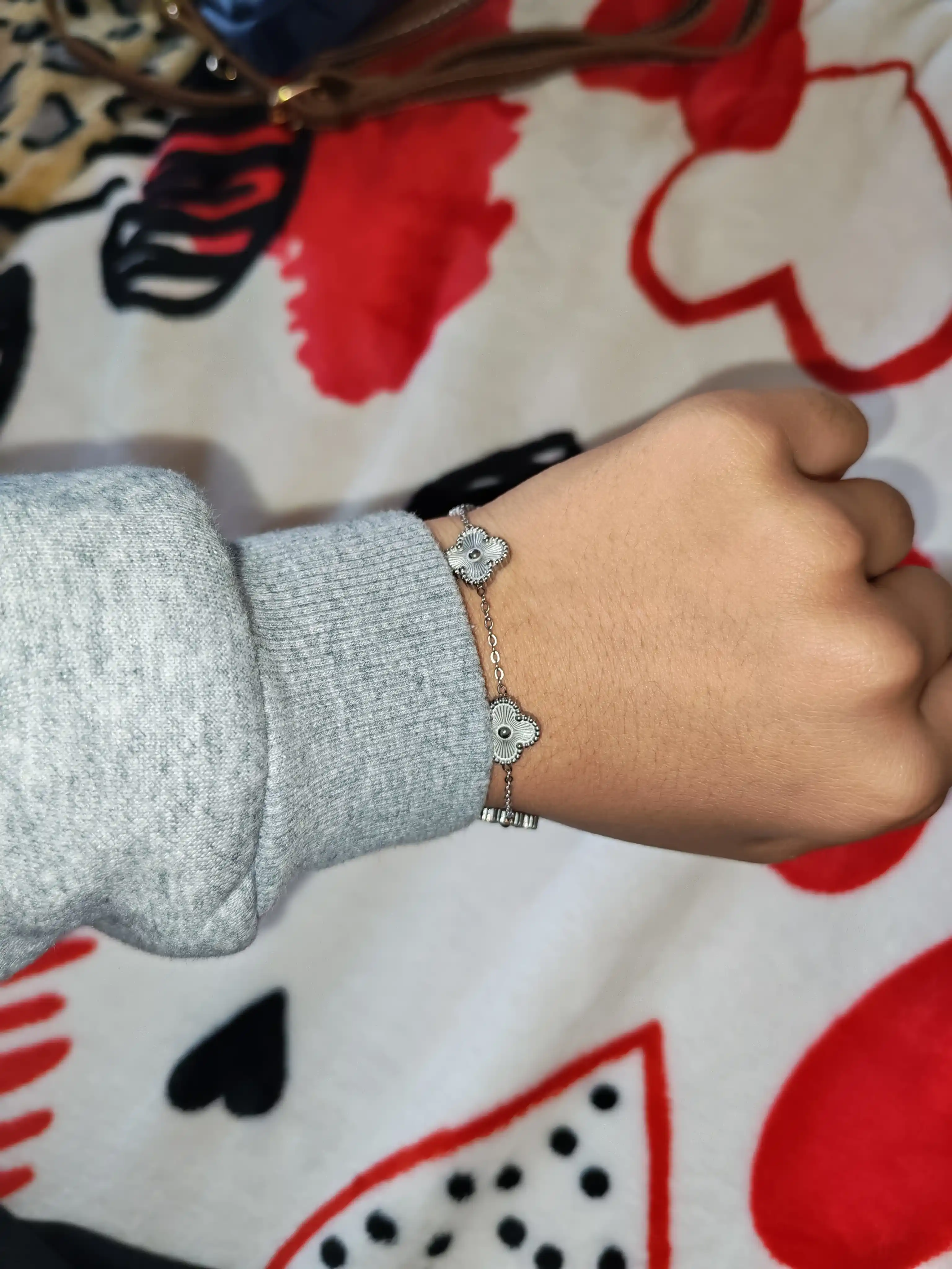 Браслет Van Cleef для женщин и девушек — не темнеет, цвет не меняется