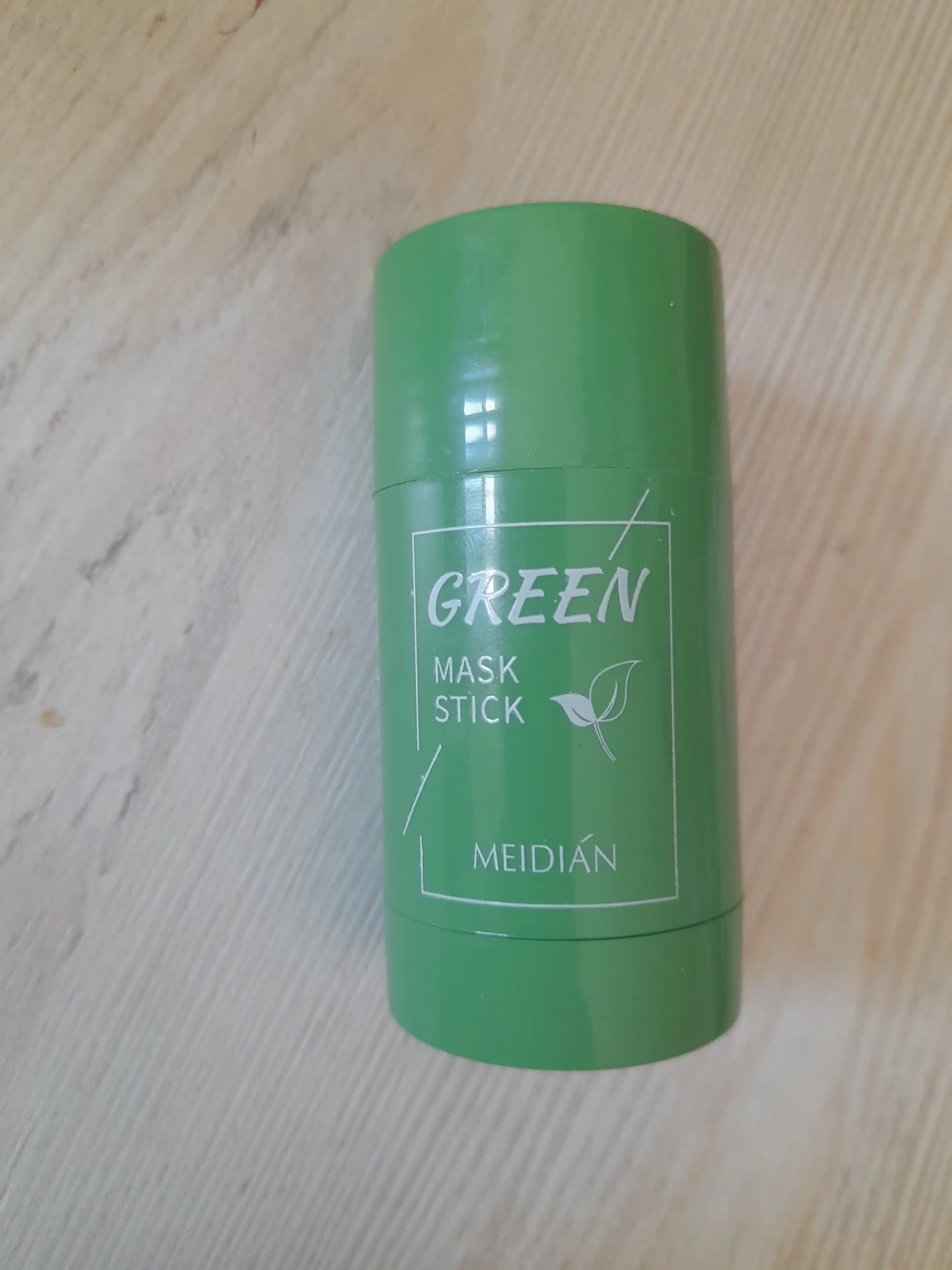 Глина для ухода за лицом, против черных точек и акне, стик Green Mask Stick