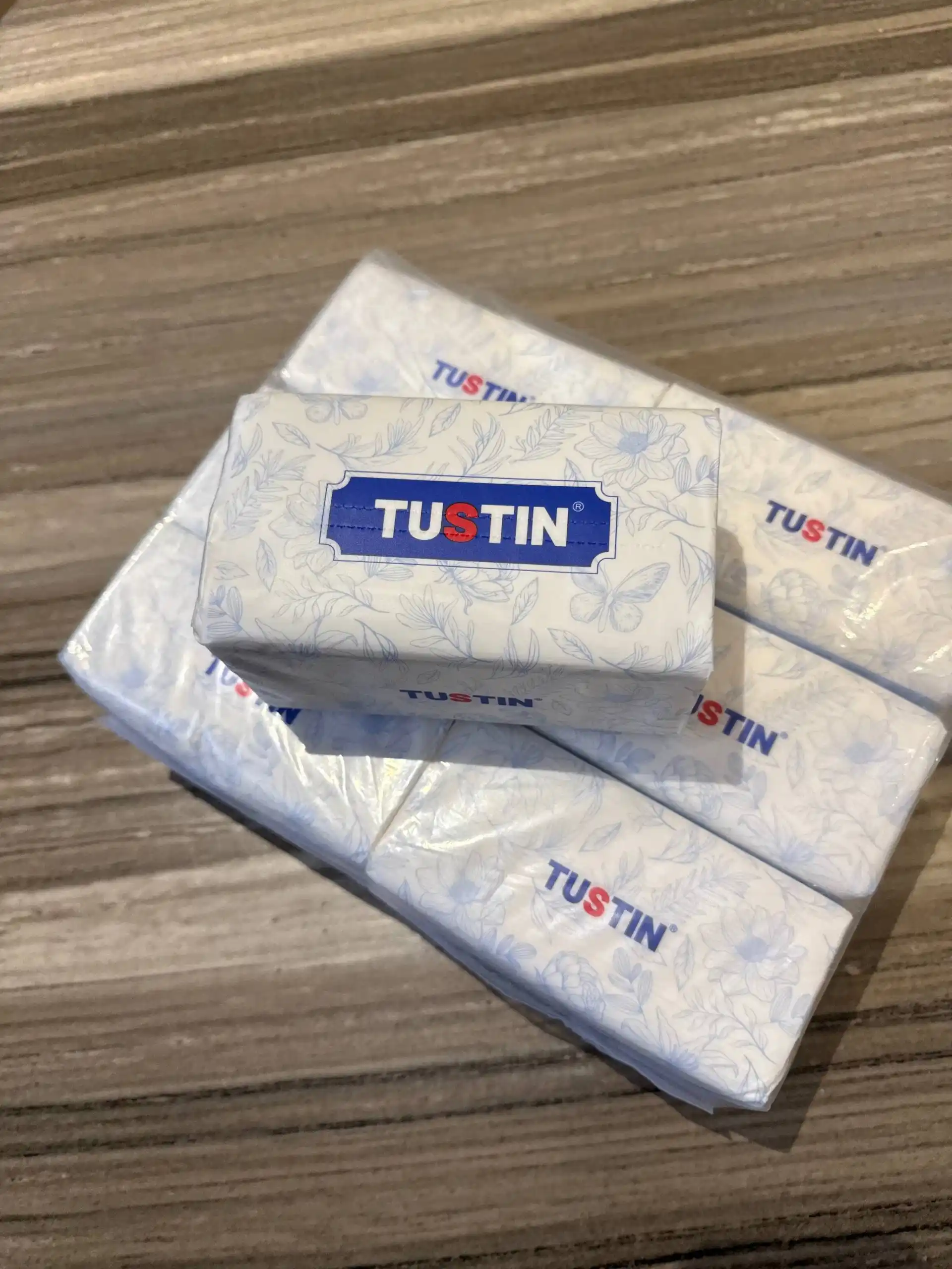 Салфетки TUSTIN бумажные, 4 слоя, 92 шт × 6 пачек, белые мягкие