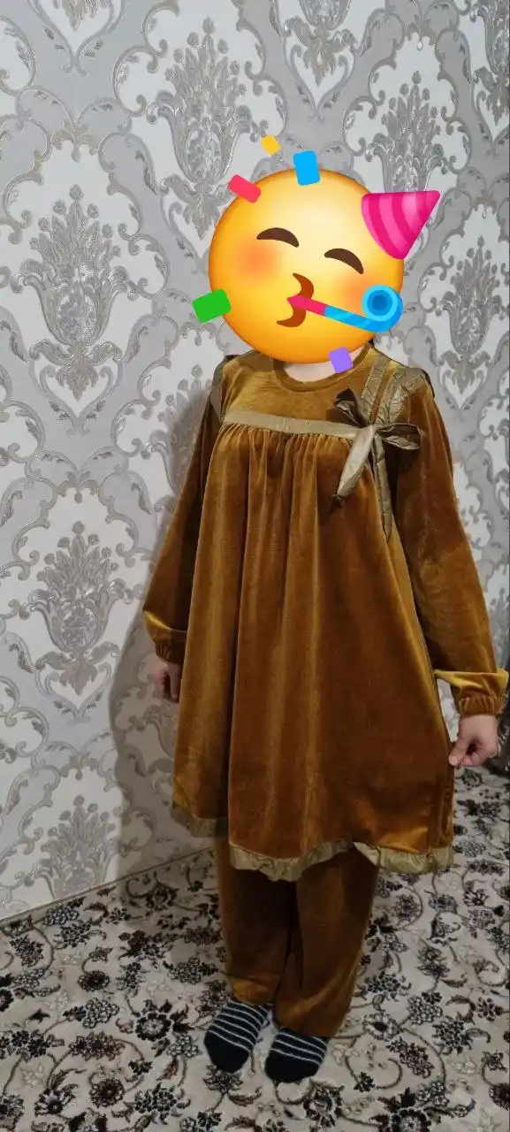 Dvoyka ayollar uchun, velyur baxmaldan shim va koylak to'plami, sarpo va xalatlar oversize