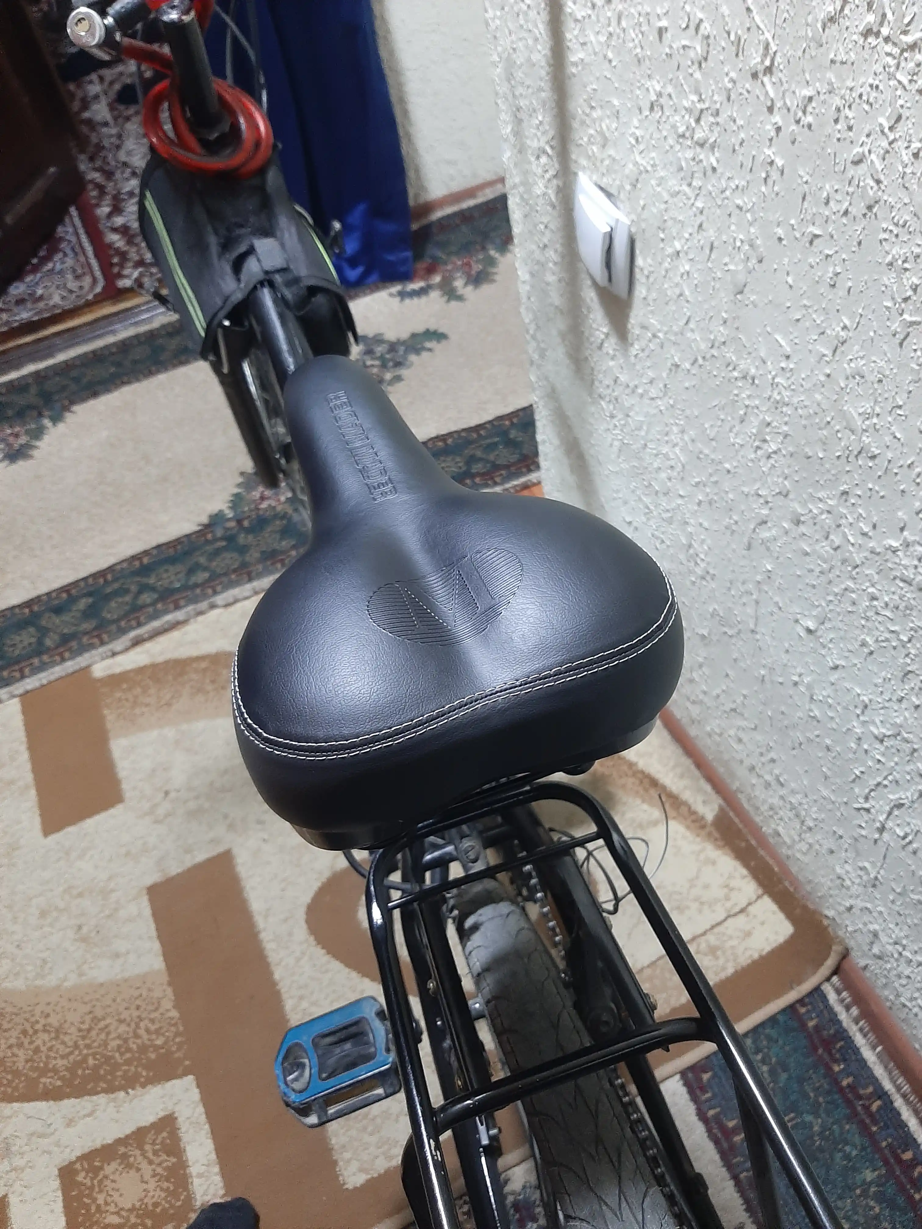Velosiped uchun universal, yumshoq, amortizatsiyali egar