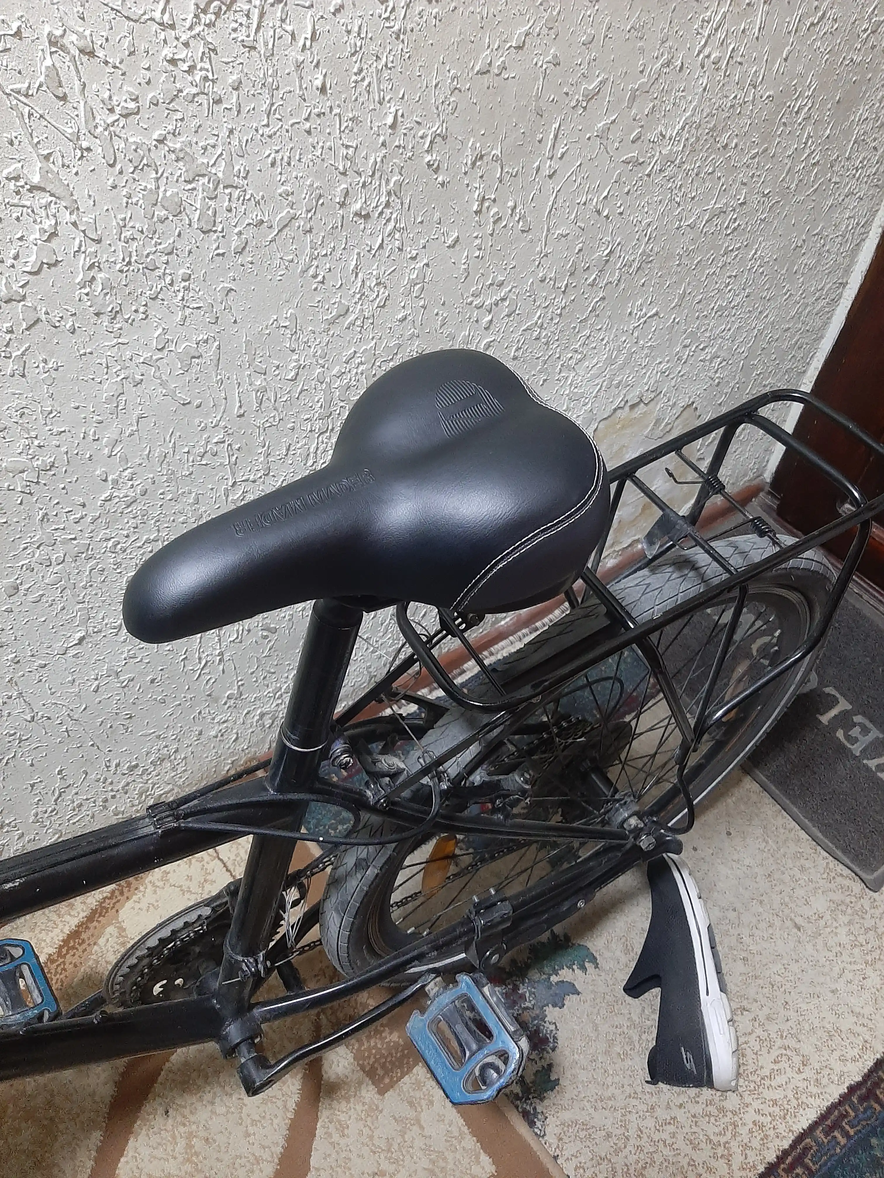 Velosiped uchun universal, yumshoq, amortizatsiyali egar