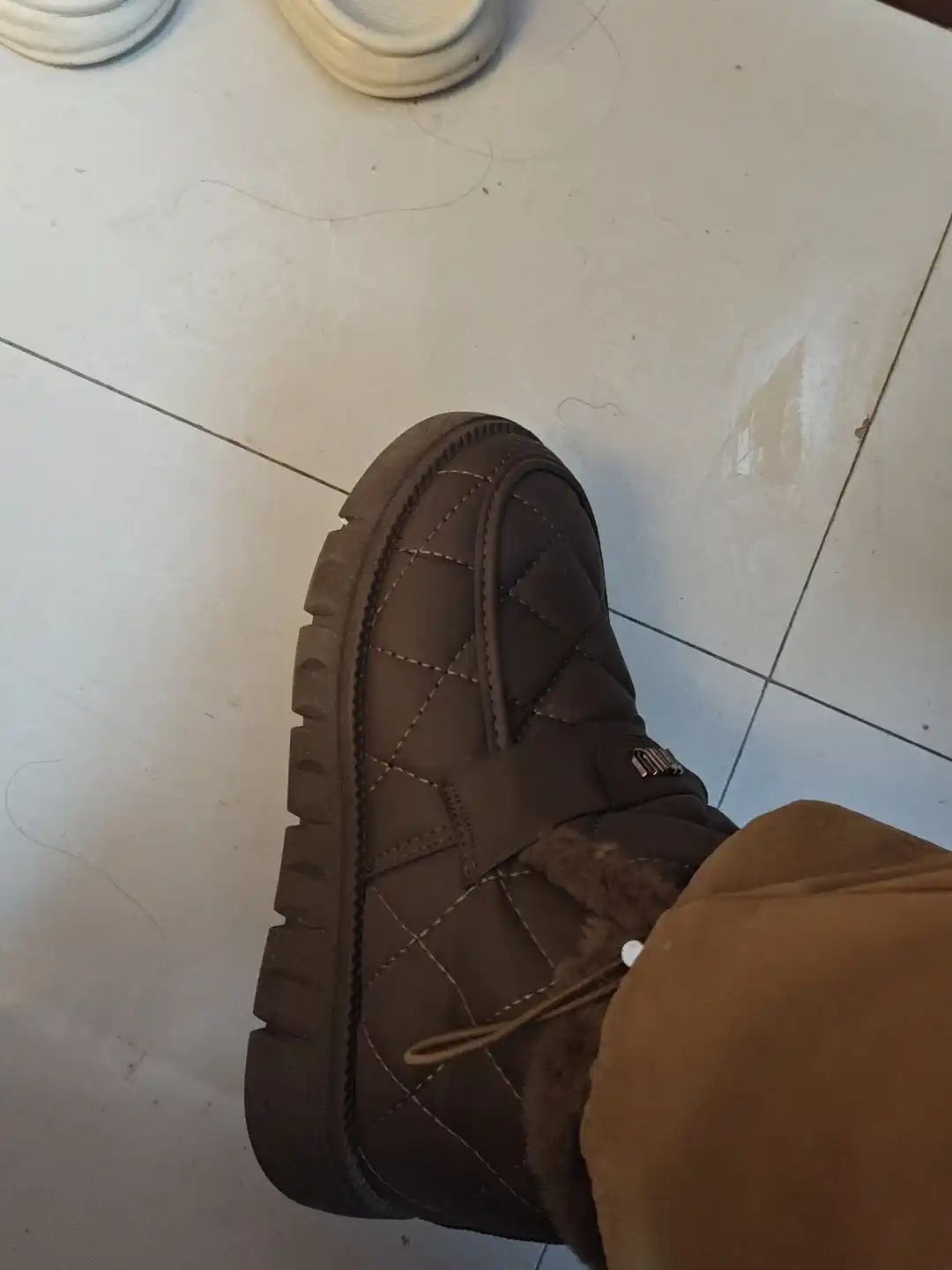 Ayollar va qizlar uchun ichi mo‘ynali uggi, kuz va qishki, 36-41 o‘lchamlar