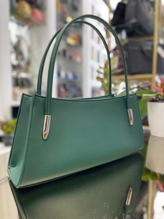 Ayollar sumkasi Model 607