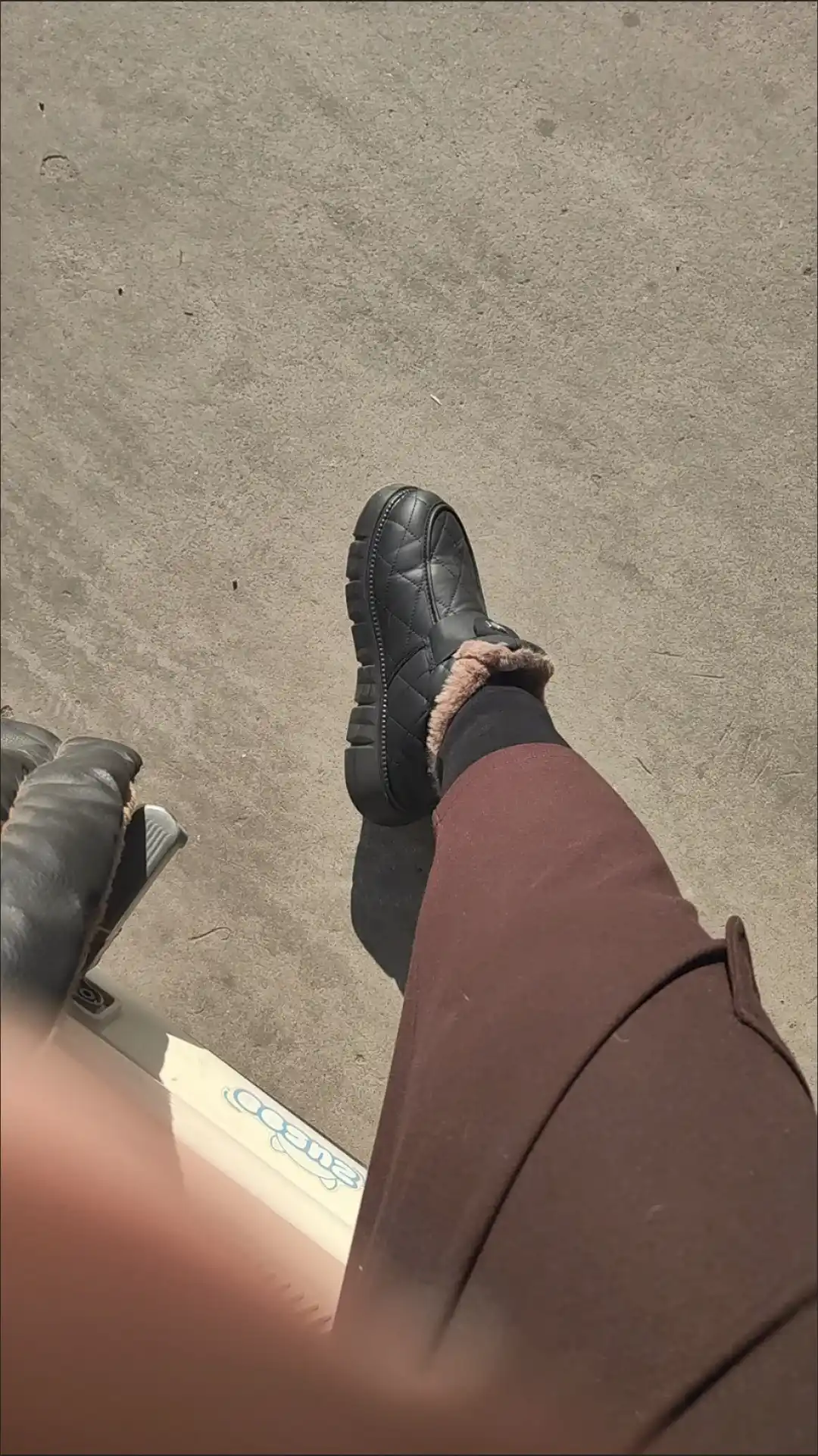Ayollar va qizlar uchun ichi mo‘ynali uggi, kuz va qishki, 36-41 o‘lchamlar