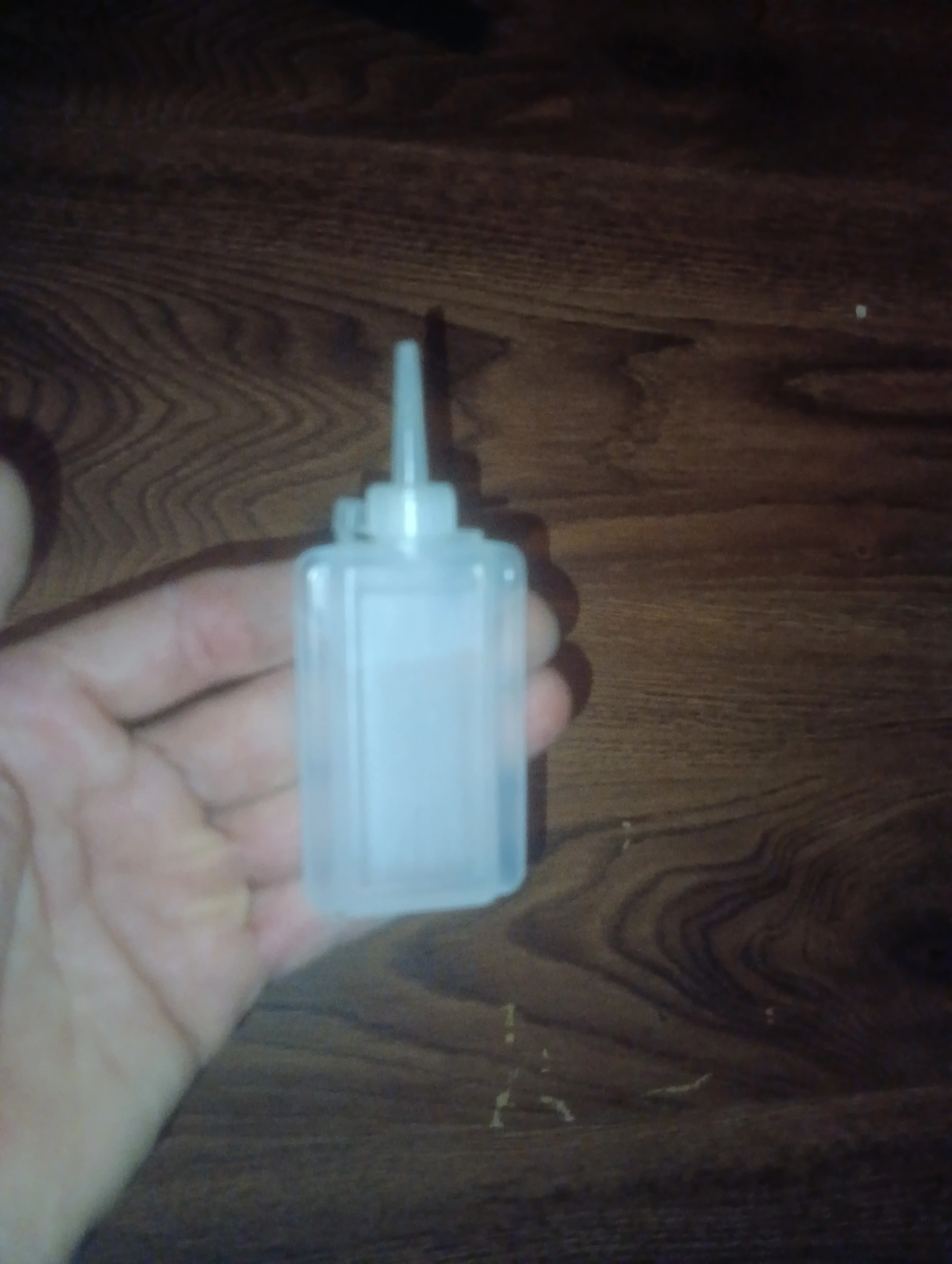 Kesuvchi, tikuv mashinalari uchun moy, 18 ml