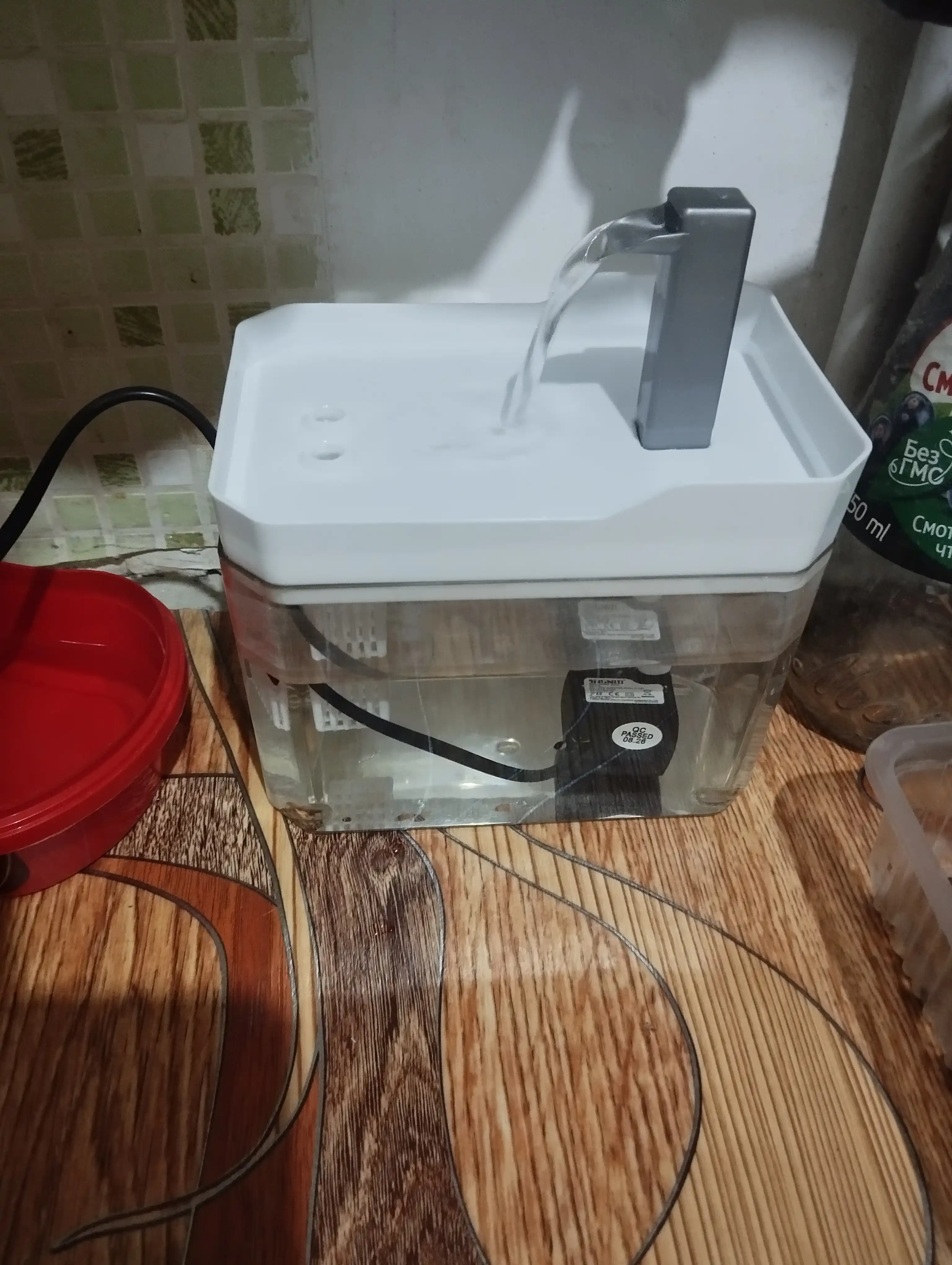 Mushuk va itlar uchun avtomatik ichimlik favvorasi 1,5L filtrli