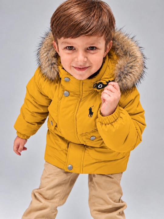 Qishki  kurtkalar,2 yoshdan 5 yoshgacha, o'g;il bolalar uchun kurtkalar, mo'ynali