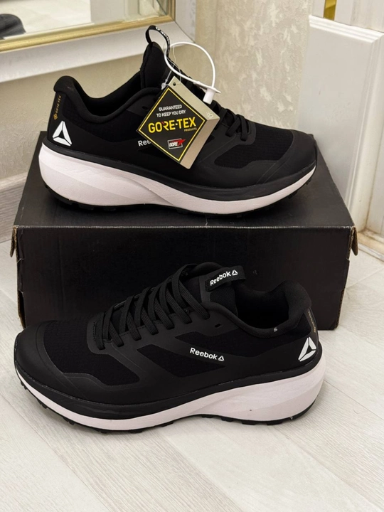 Termo krossovkalar, Vibram taglik, sport poyafzallari Gore-Tex, fasl: qish-bahor-kuzgi - 