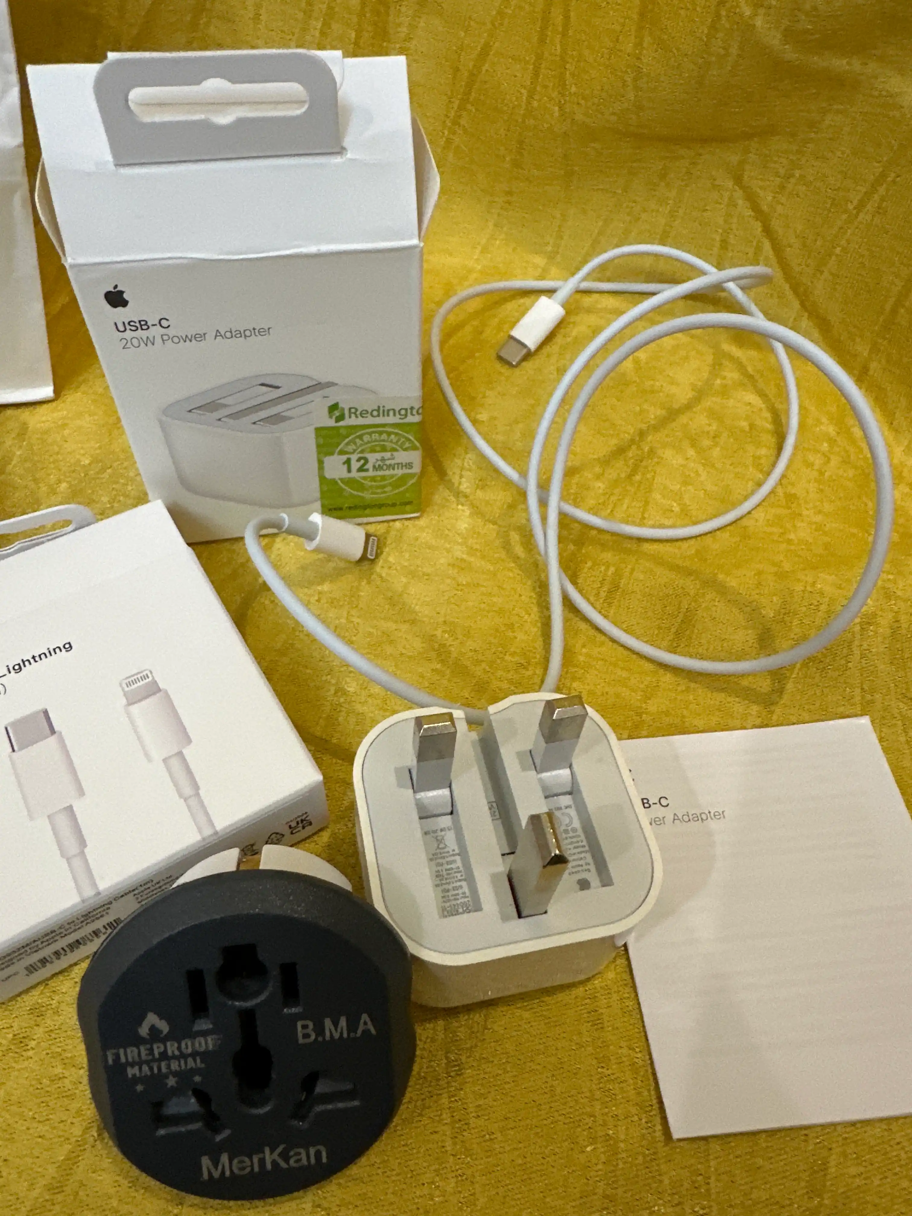 Зарядного устройства мощностью 20 Вт для iPhone X,11,12,13,14 с кабелем USB-C — Lightning