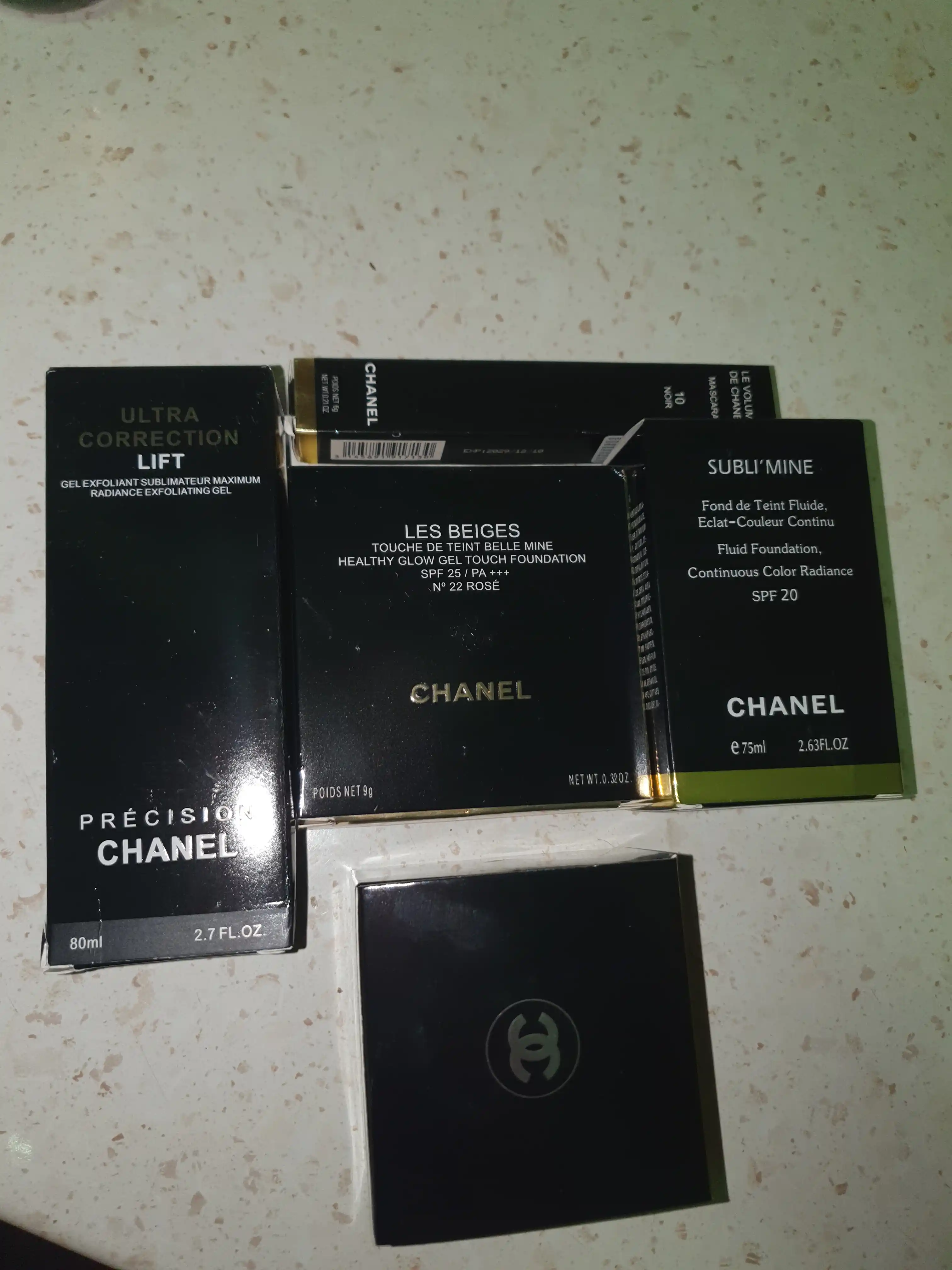 Chanel kosmetika nabor / ayollar uchun sovg'a / make up set / pudra / krem / tush / piling