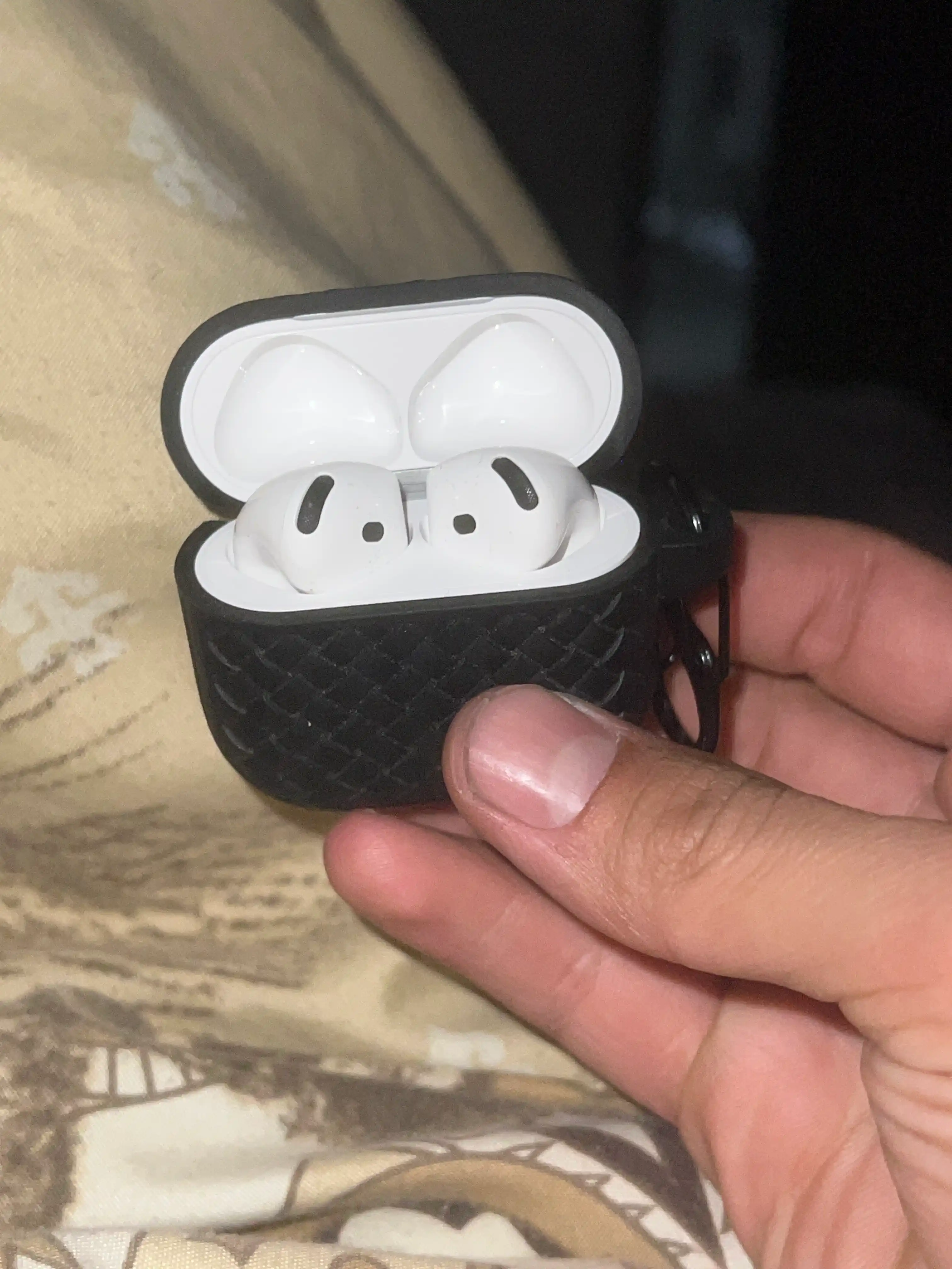 Simsiz quloqchinlar Pods 4, sensorli va blutuz naushniklar, iPhone va Android uchun