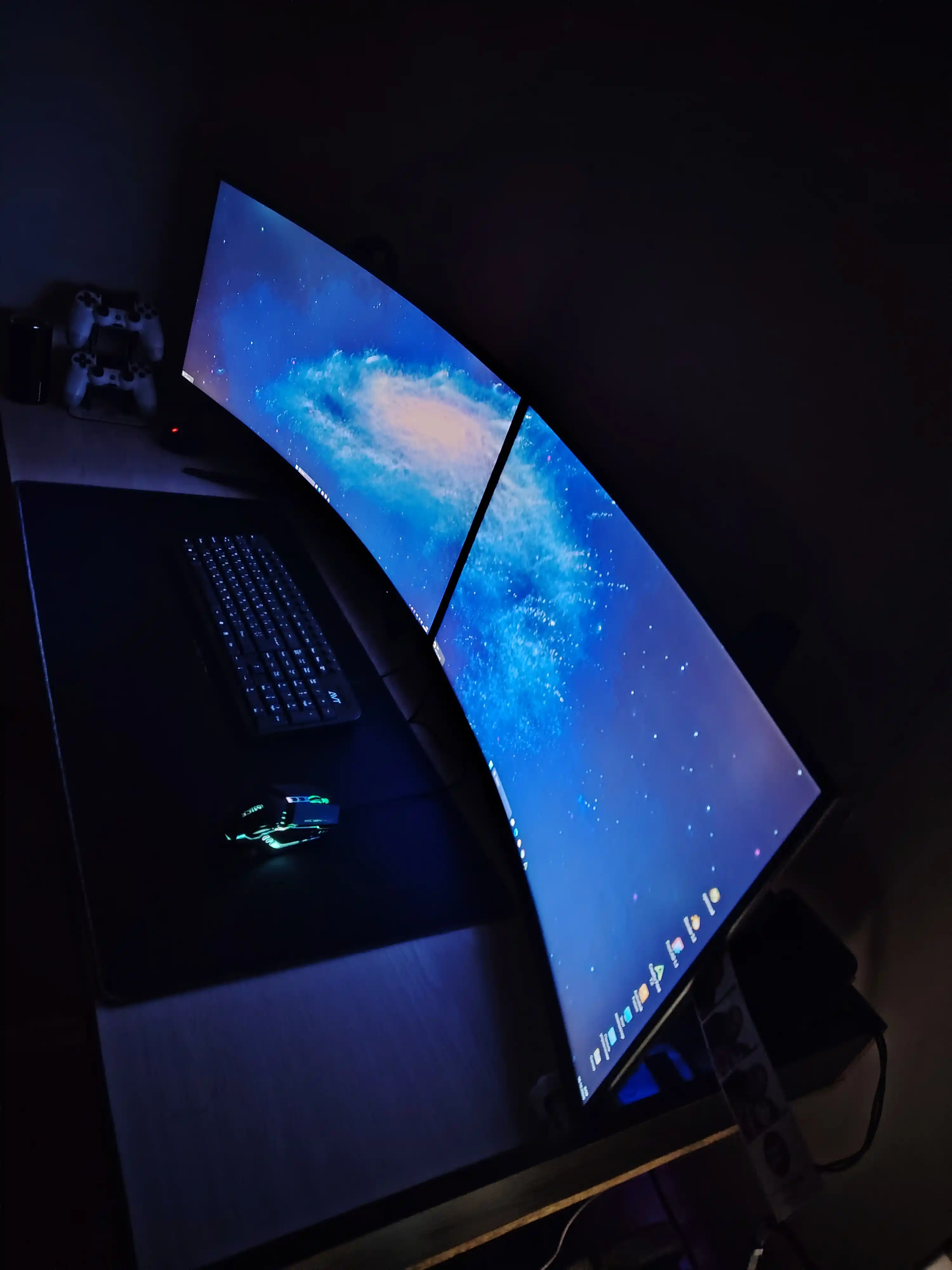 Игровой монитор MSI MAG 342CQRF E20 34" 200Hz Curved Gaming Monitor