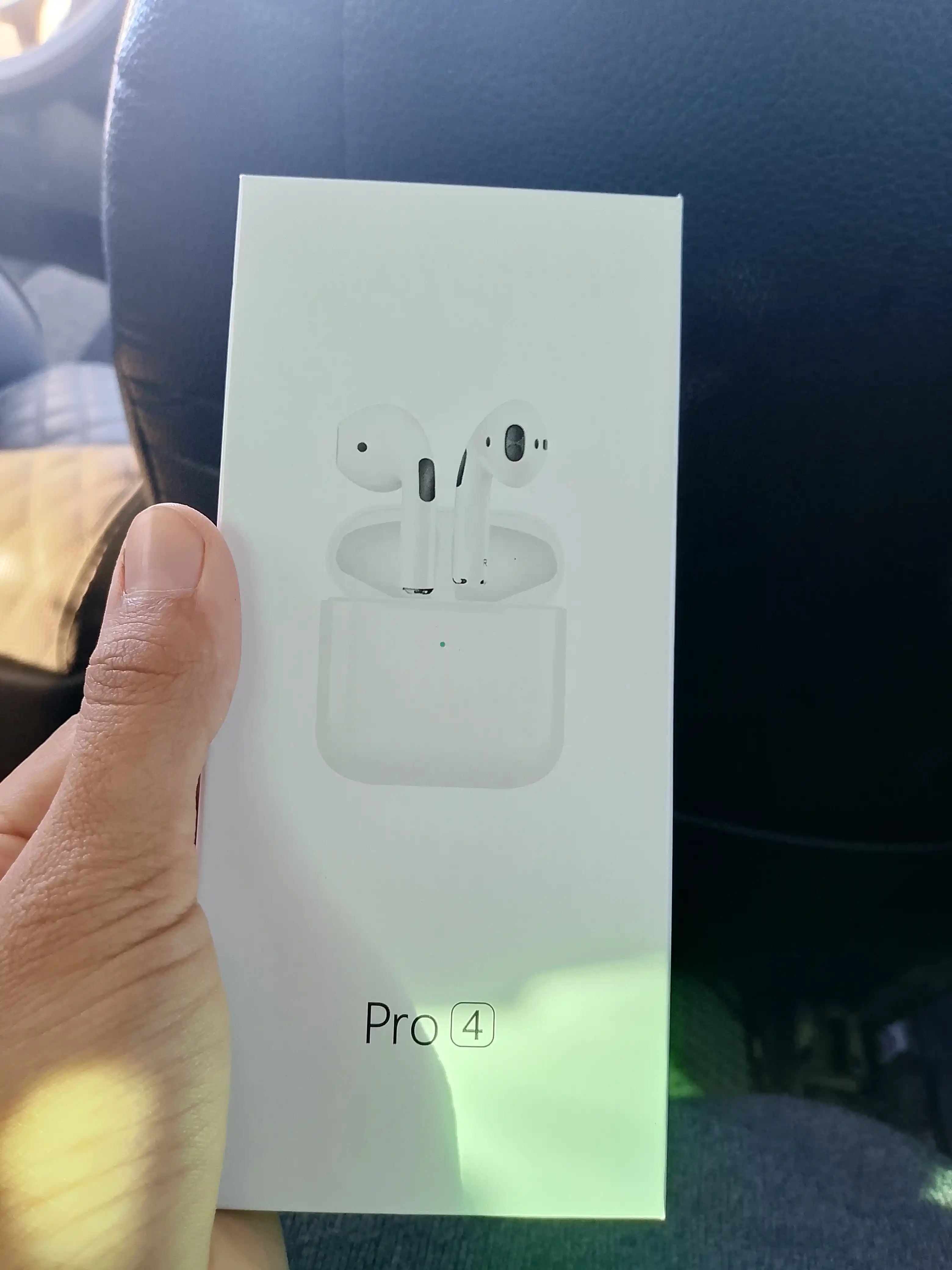 Simsiz quloqchinlar Pods 4, iPhone va Android uchun naushniklar
