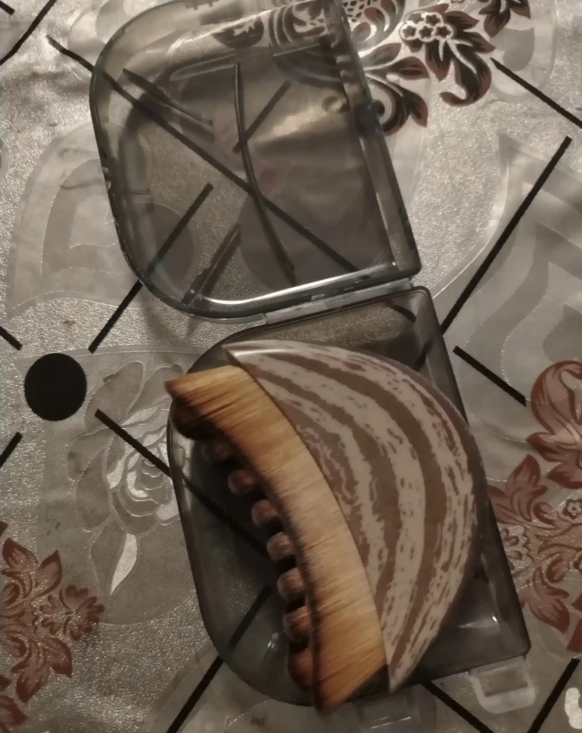 Massaj cho‘tkasi, yuz uchun massaj apparati - lifting