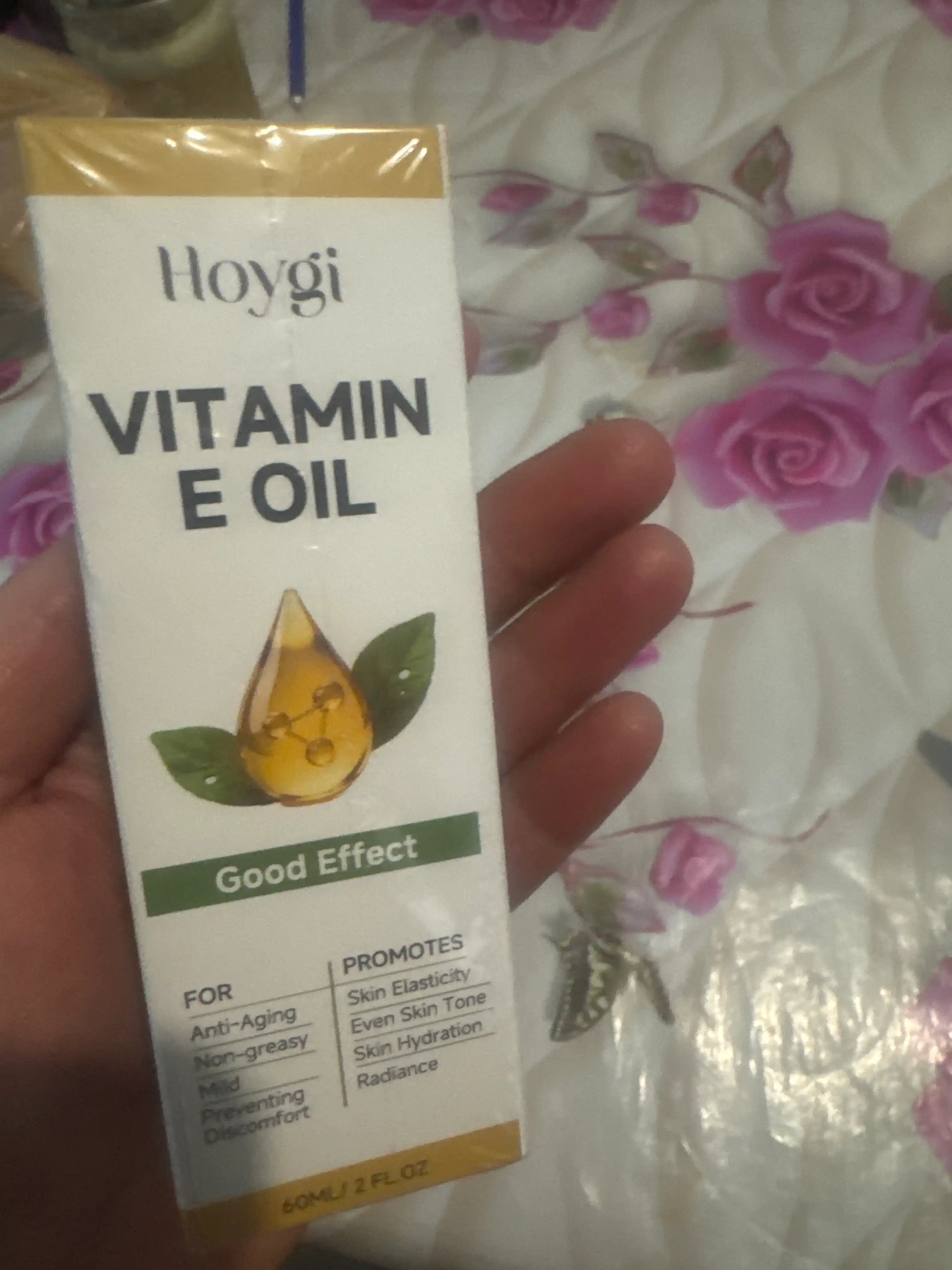 Yuz uchun serum, vitamin C, vitamin E, retinol, niatsinamid, peptid, kofe yog‘i
