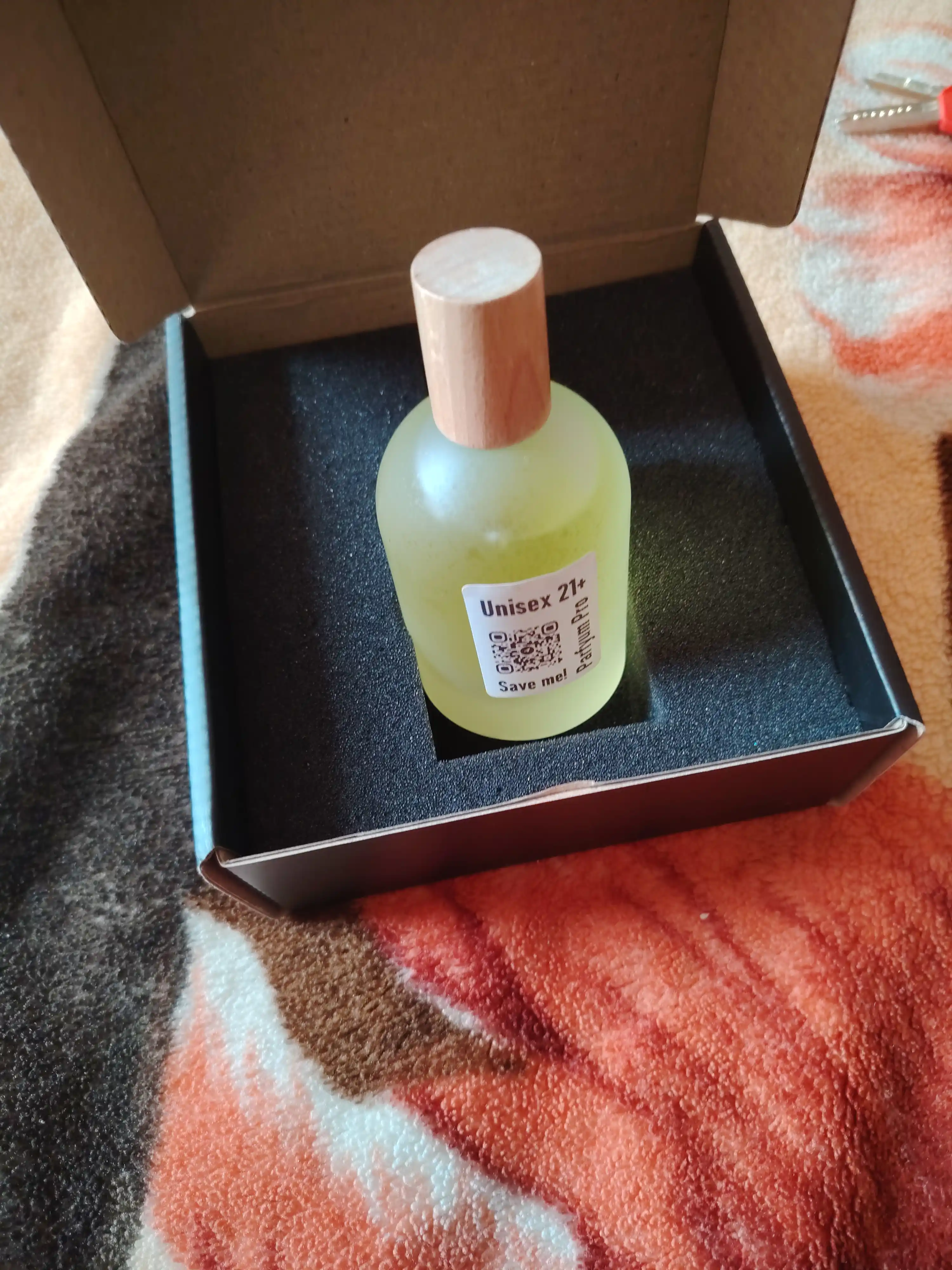 Unisex 21+ Eau de Parfum, erkaklar va ayollar uchun uzoq muddatli ta'sirga ega Feramon atr by Parfyum Pro