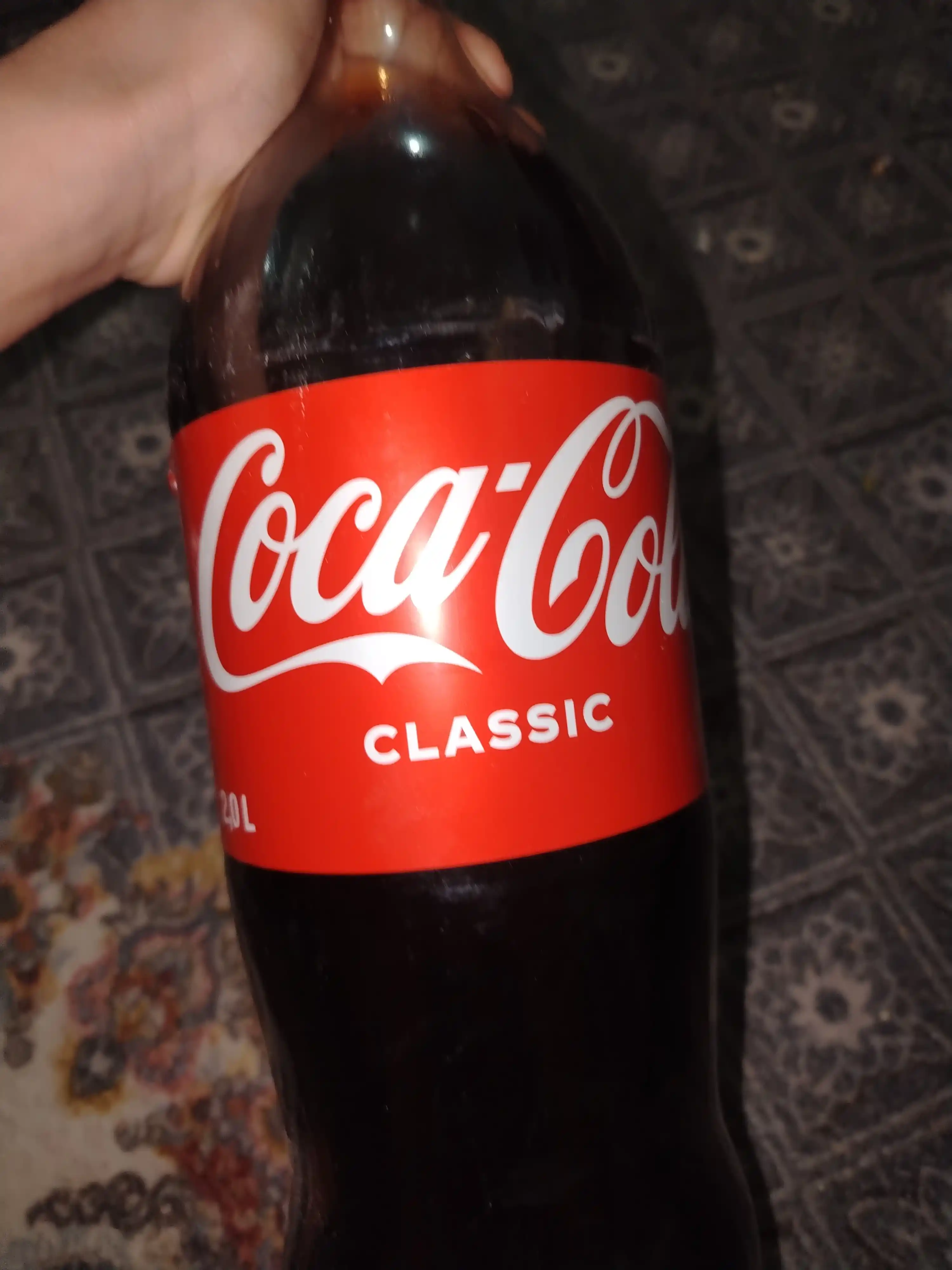 Gazlangan ichimlik Coca-Cola, 2 litr