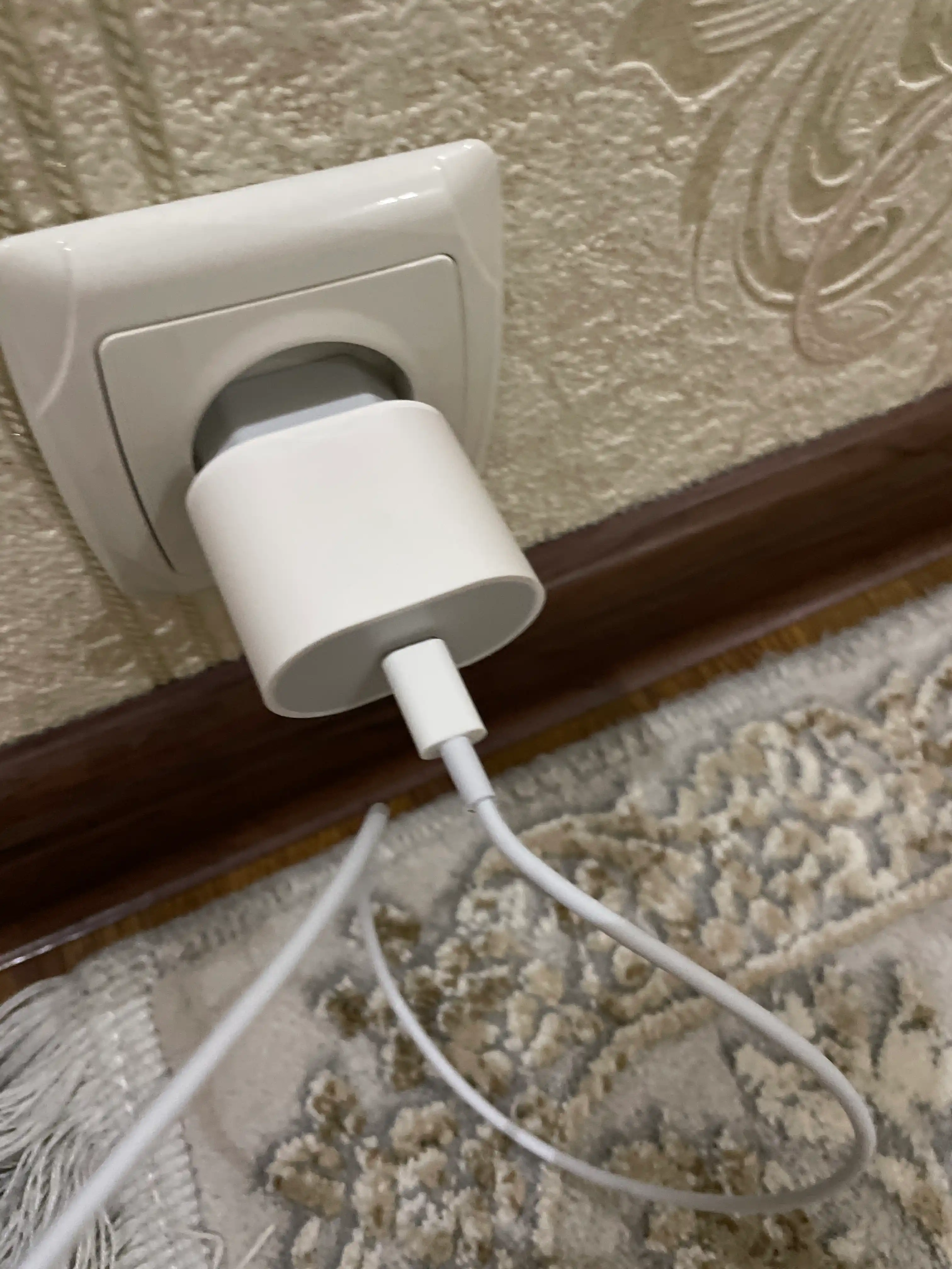 Зарядное устройство для iPhone, быстрая зарядка 20 Вт, с кабелем Type-C — Lightning