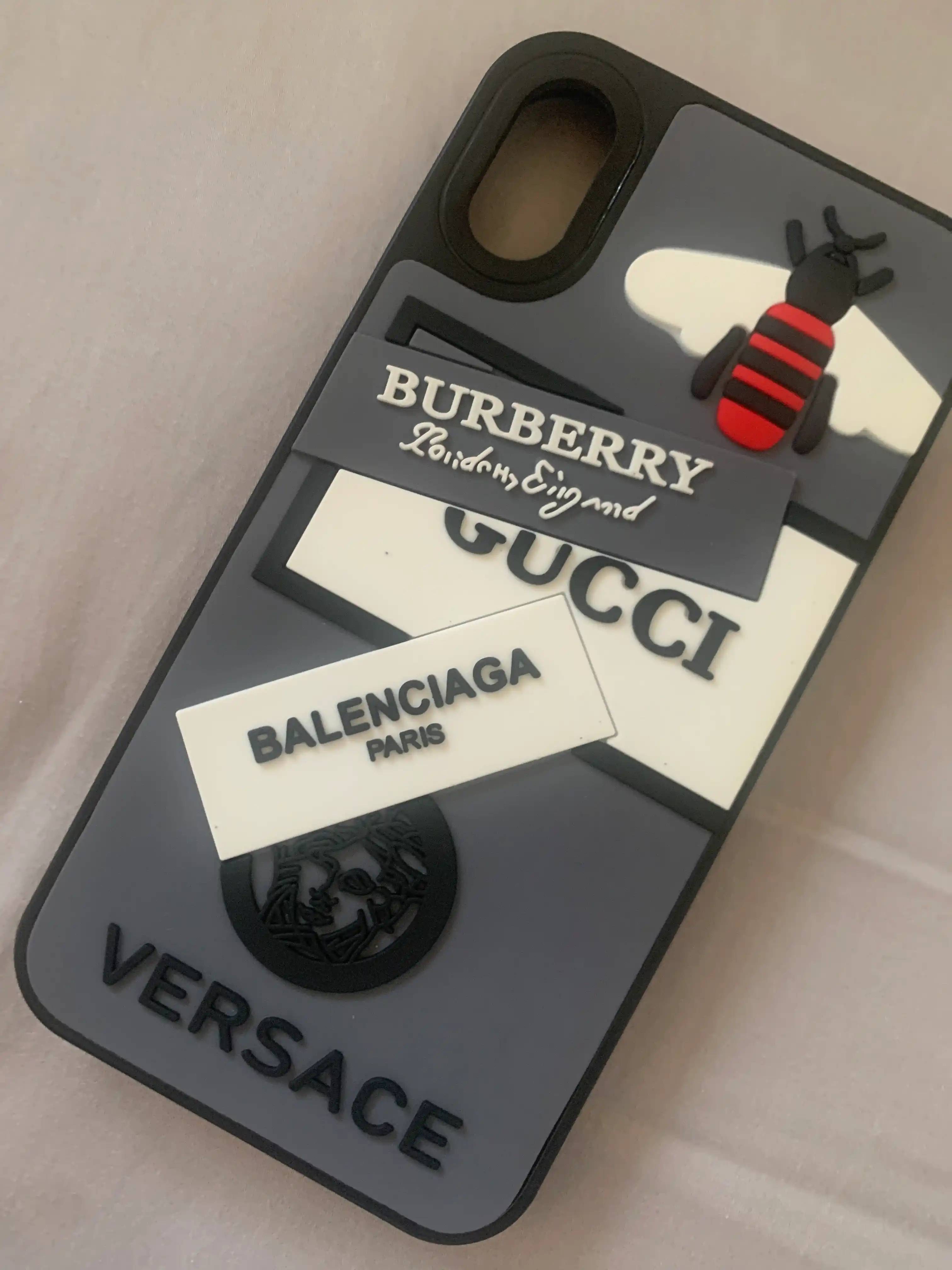 Чехол на iPhone XS/X, силиконовый