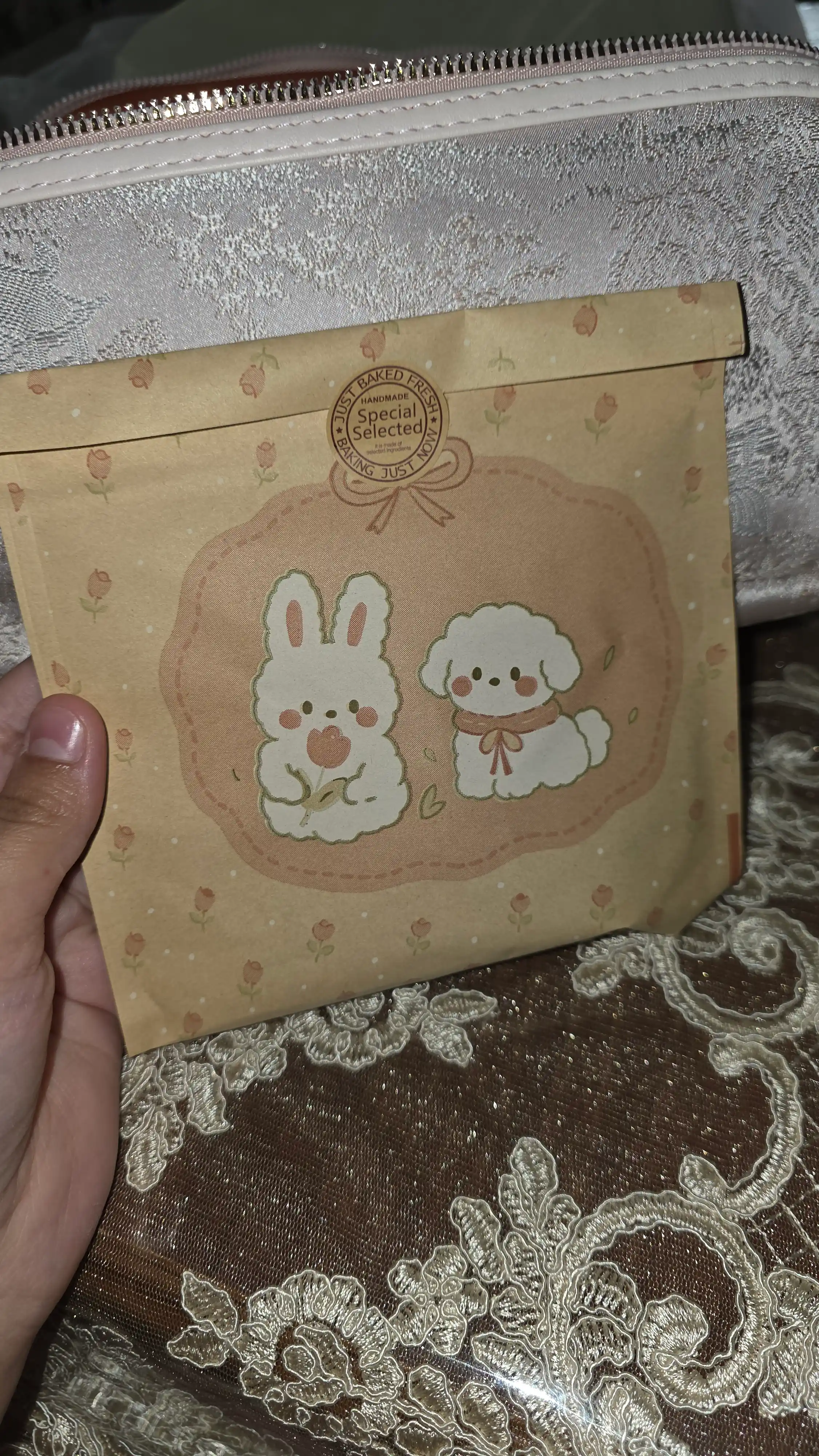 Ayollar kosmetik sumkasi sayohat uchun sig‘imli fermuarli organizer, sovg'abop