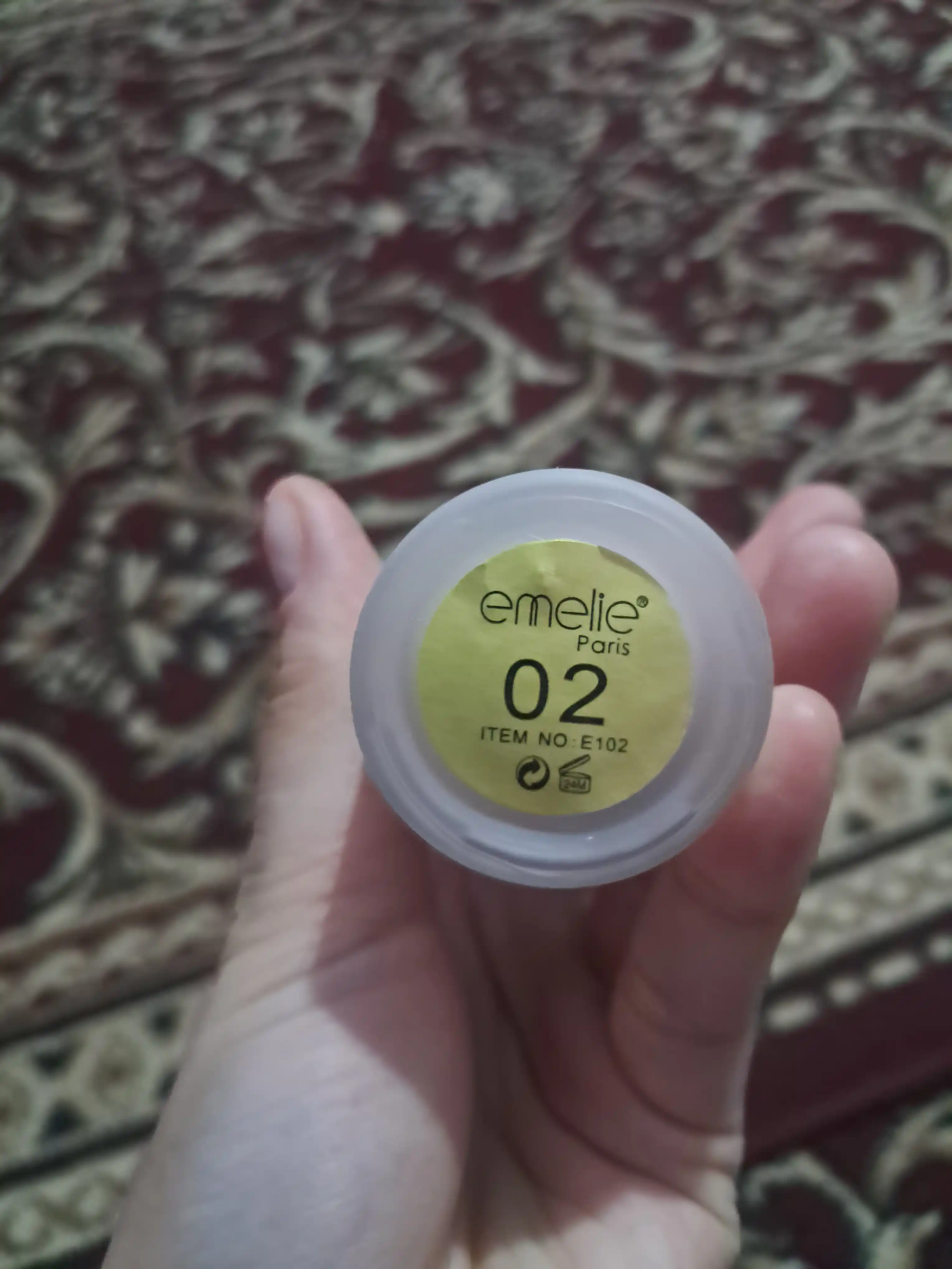Emelie тональный крем для лица SPF 25, увлажняющий, матовый тон 01 и 02, 45 мл