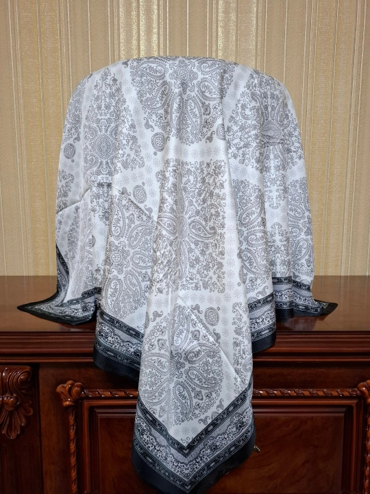 Ayollar ipak ro‘molchasi, hijob, sharf, 90 x 90 sm