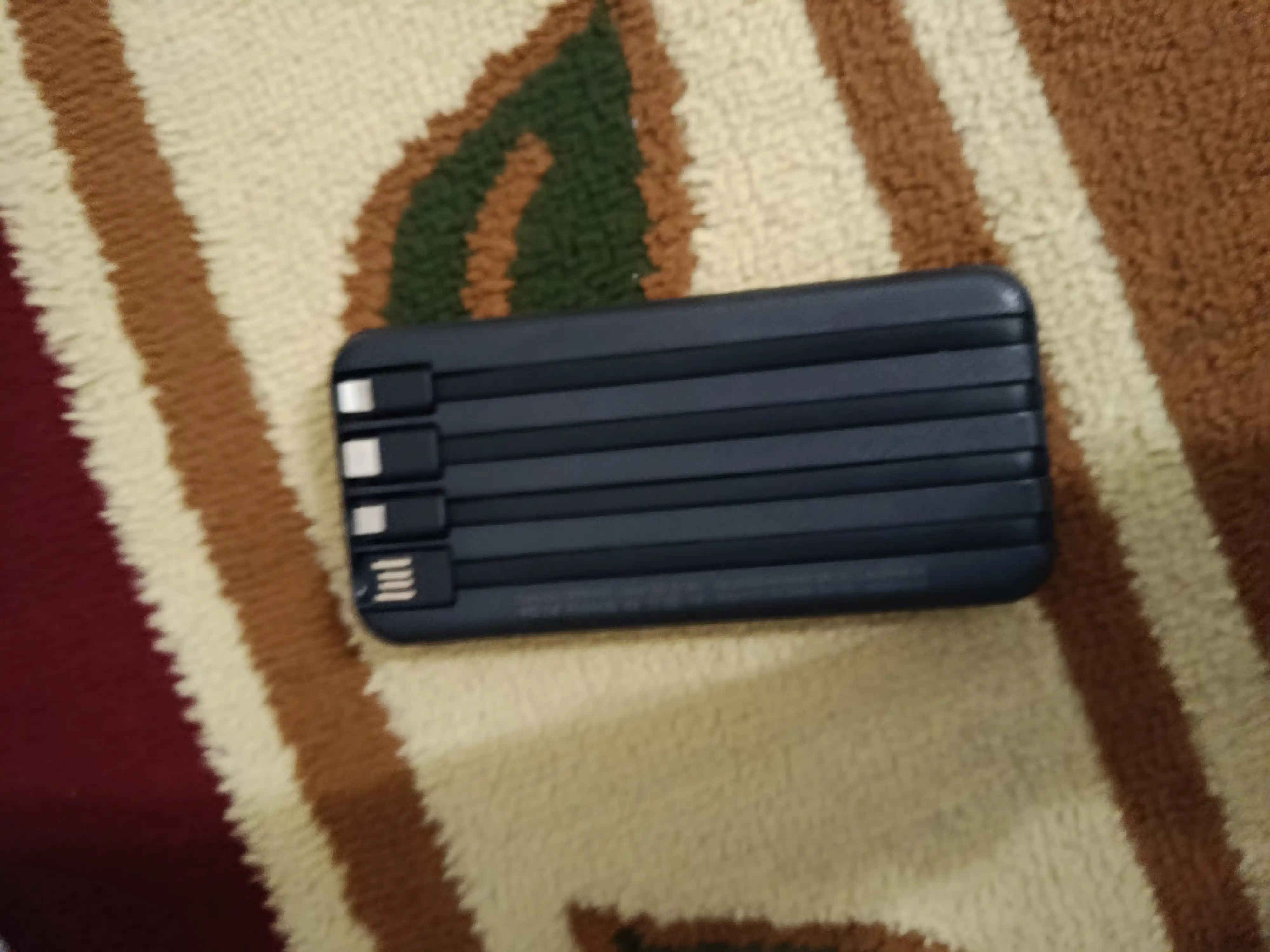 Power Bank 20000mA +4 kabel bilan tezkor quvvat bilan tashqi akkumulyatori