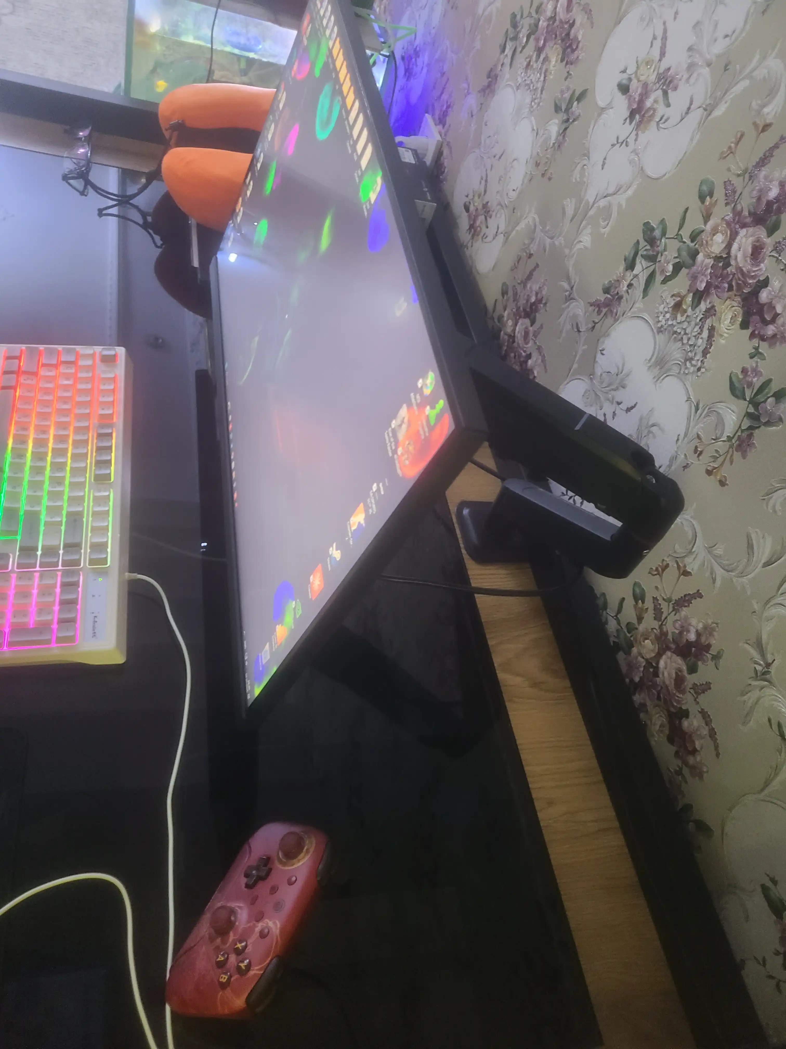 Monitor kronshteyn, ekran diagonali 17-32", 10 kg