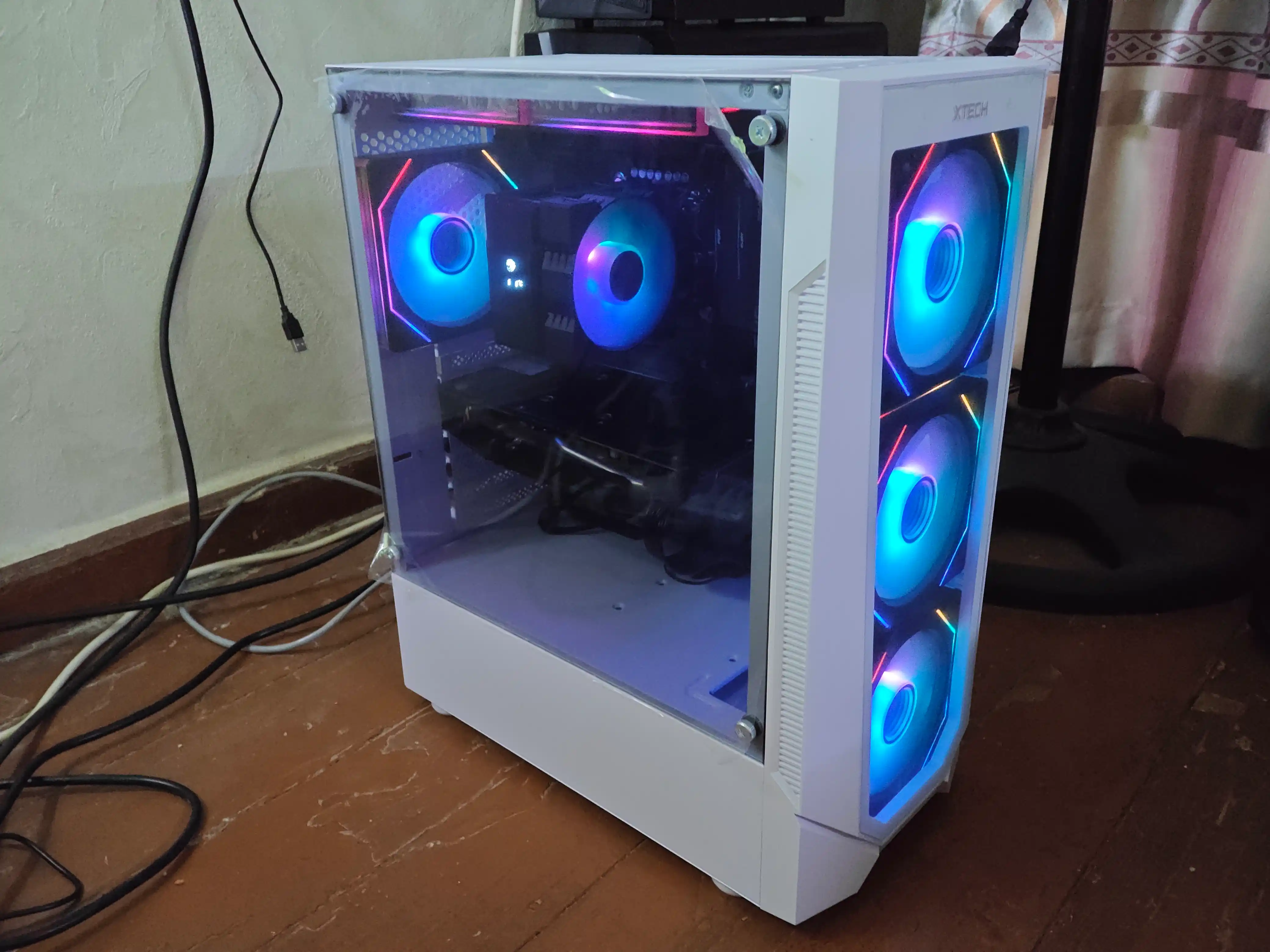 Kompyuter korpusi, o‘yin uchun XTECH R25