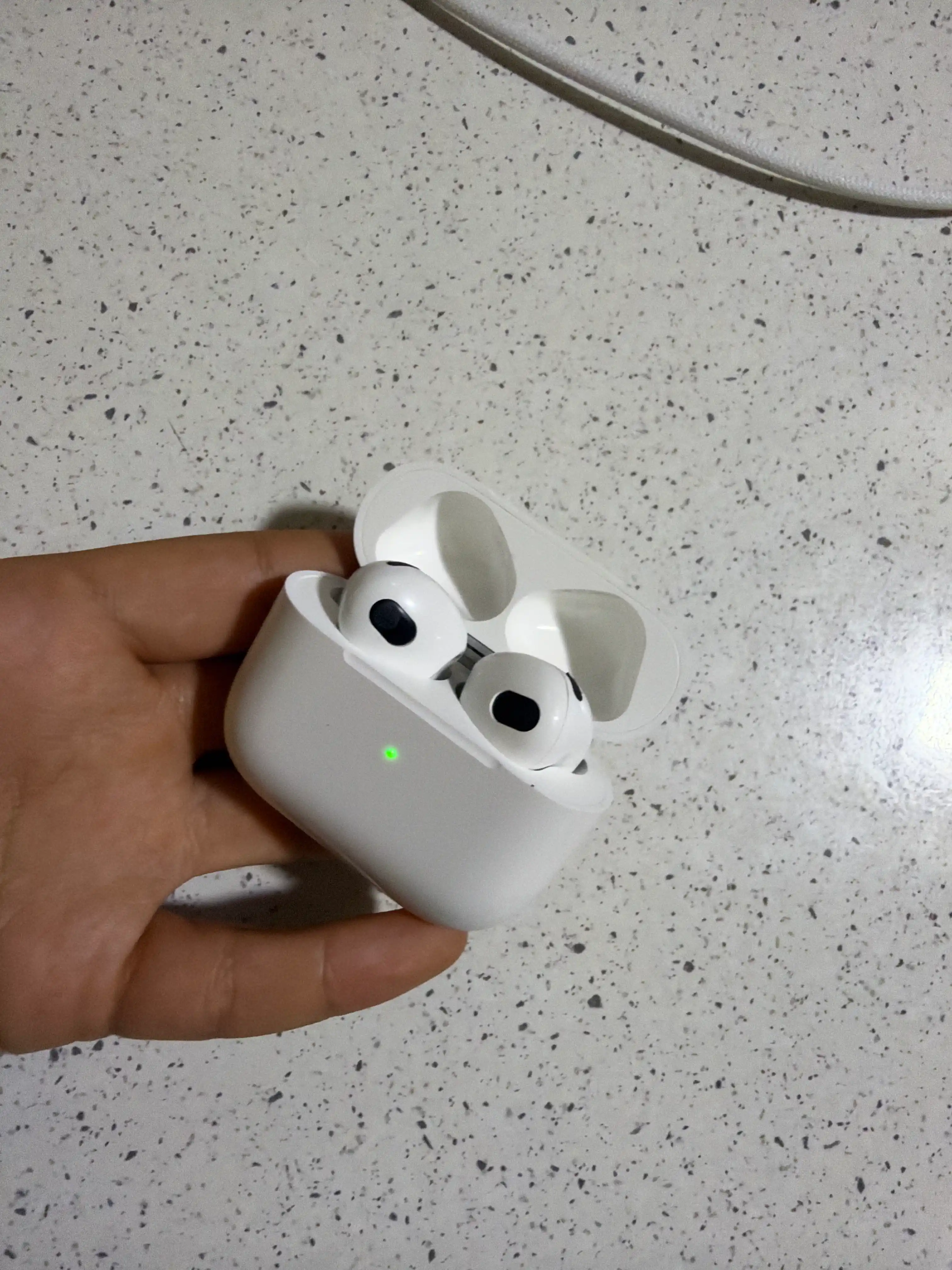 Simsiz quloqchin 3-avlod animatsiyali bluetooth naushnik barcha turdagi smartfonlar uchun