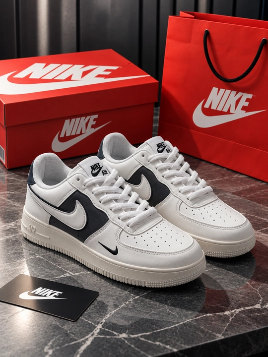 Кроссовки Nike