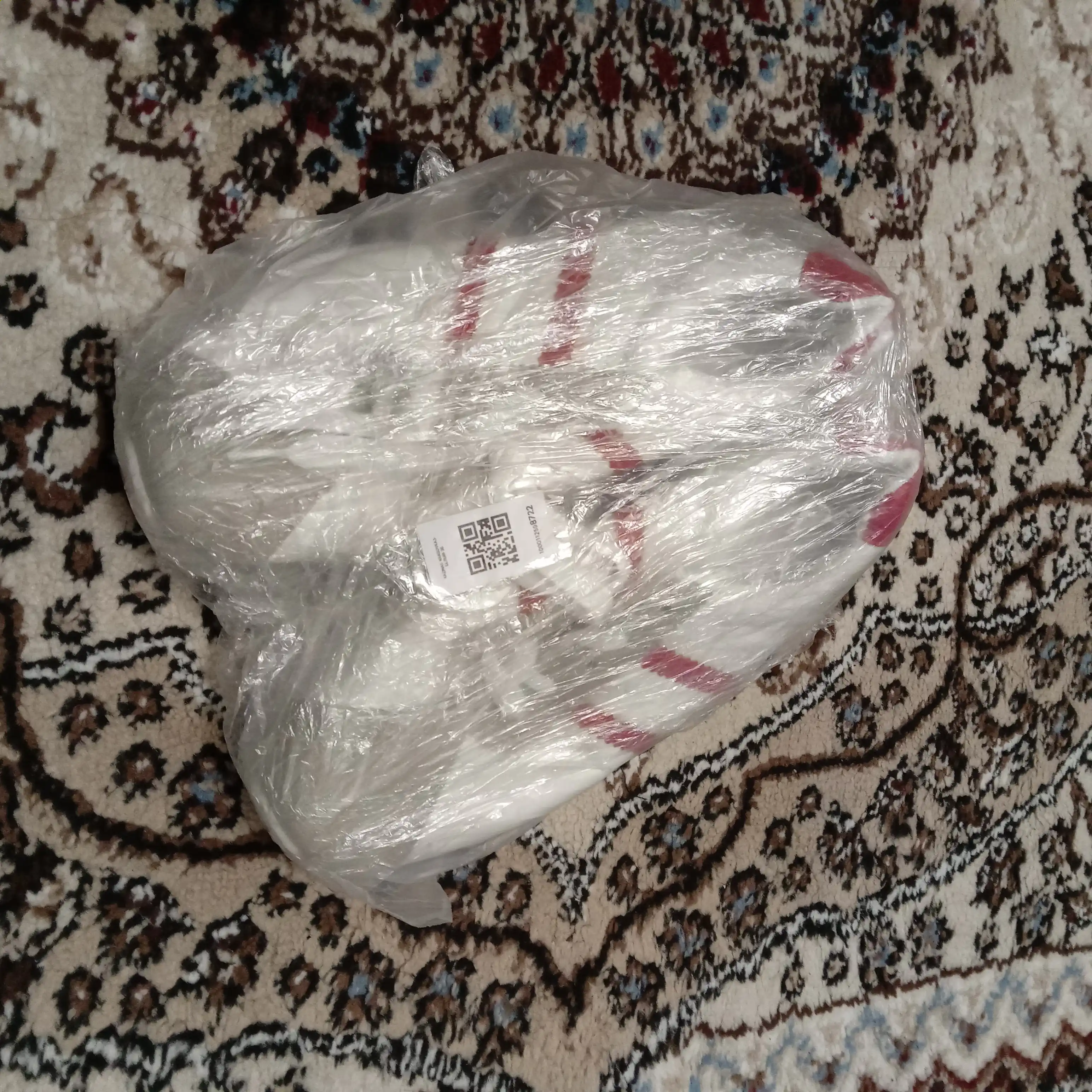 Ayollar uchun krossovkalar