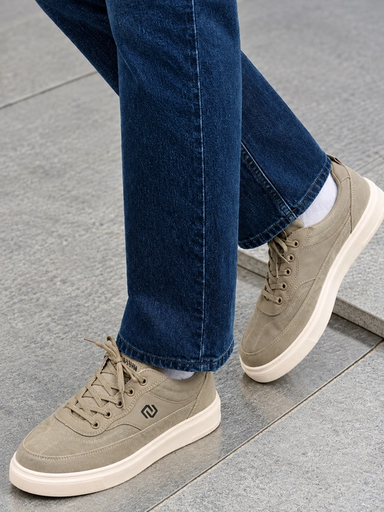 Erkaklar uchun krossovka – keda. Casual model. Tekstil material. Kichik o‘lchamli