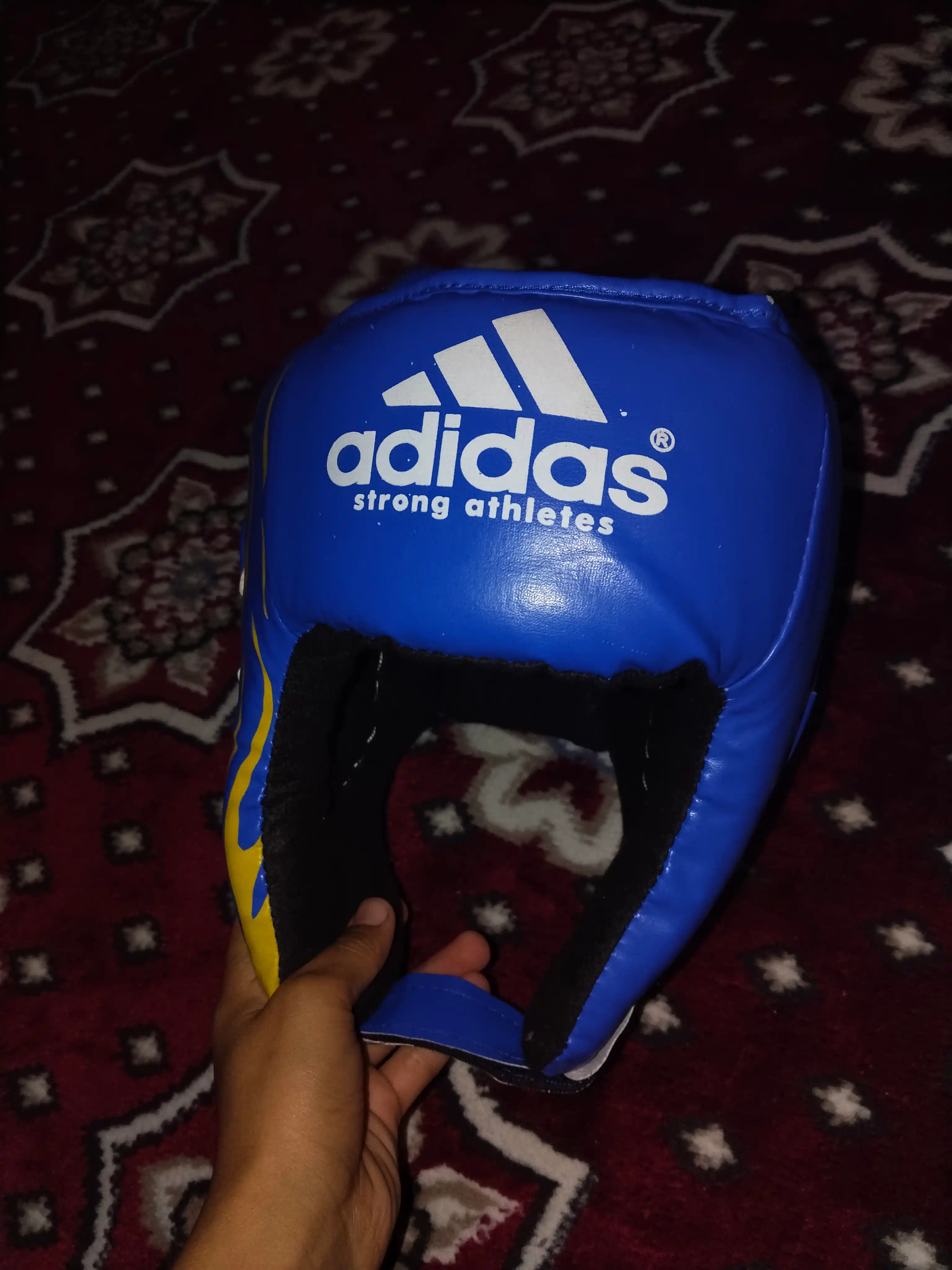Boks himoya shlemi, jihoz