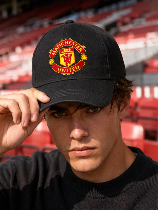 Erkaklar uchun 5 panelli paxtali beysbolka, Manchester United belgisi bilan - 