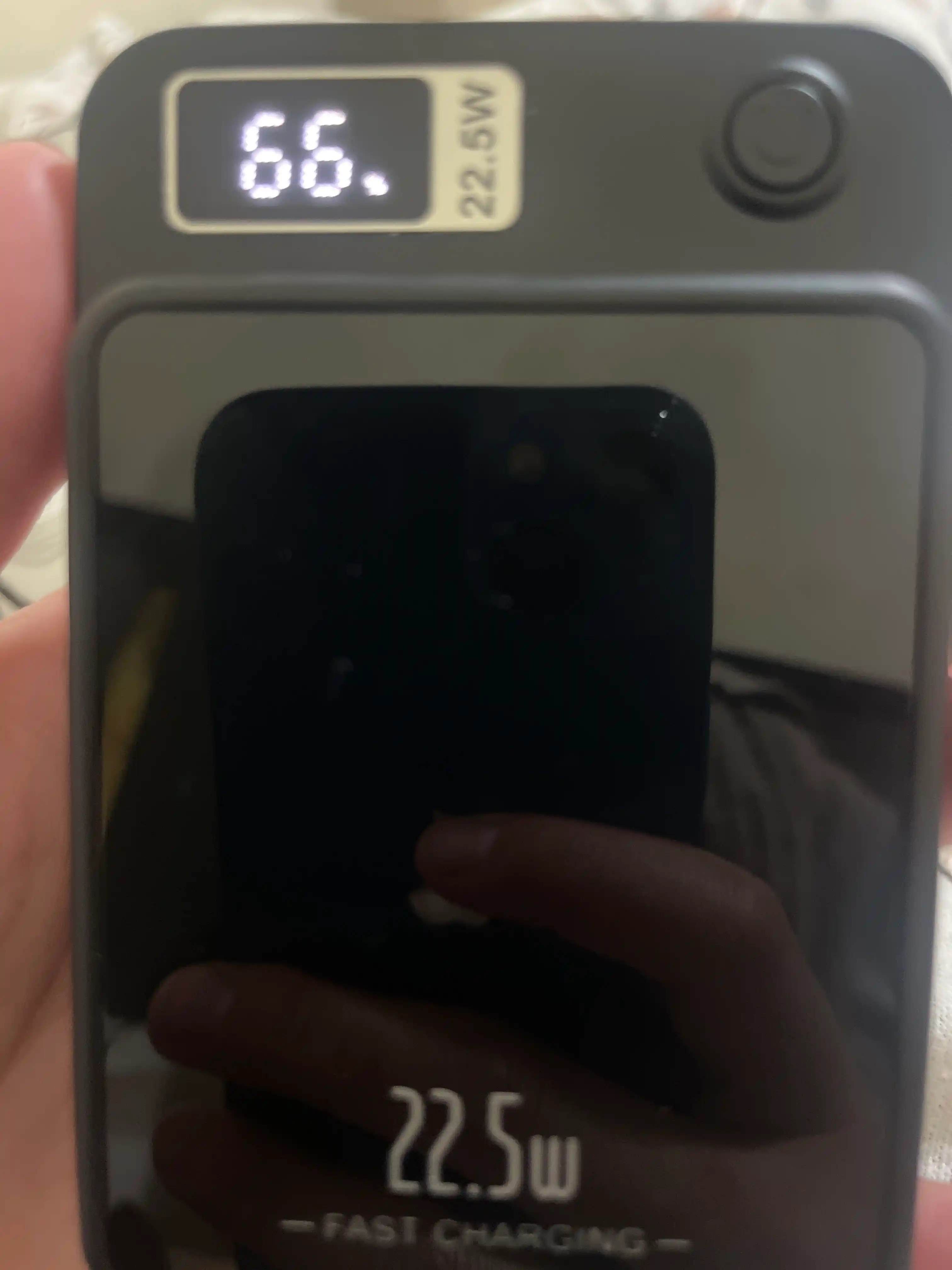 Tashqi akkamulyator, simsiz Power Bank, 10 000 mA/soat , 22.5W quvvatlash, MagSafe
