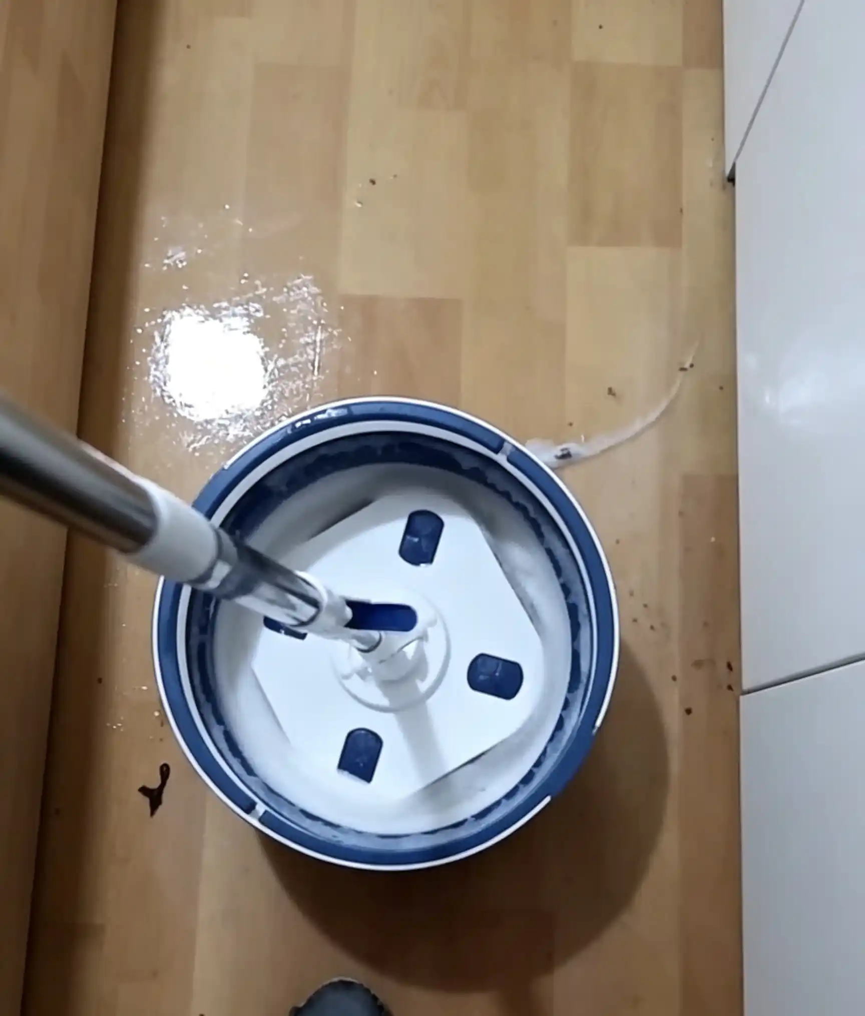 Shvabra, 2 ta mikrofibra nasadkasi, yuqori singdiruvchanlik, polni tozalash uchun