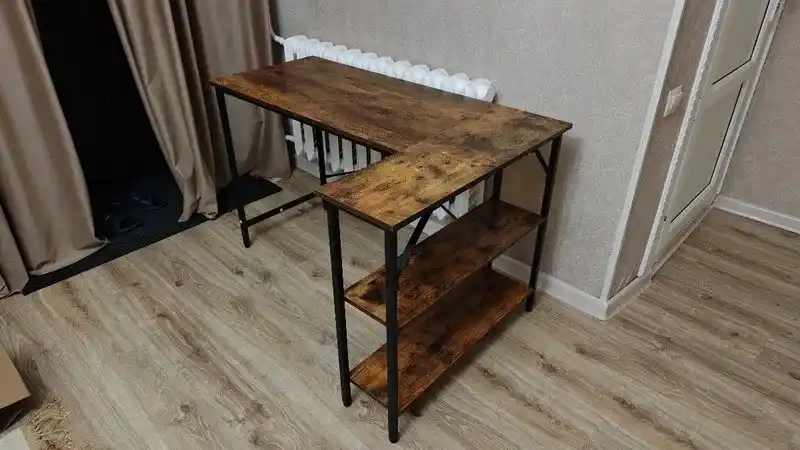L shaklli yozuv stoli 120 sm, metallkarkasli, javonli, ofis va o'qish uchun