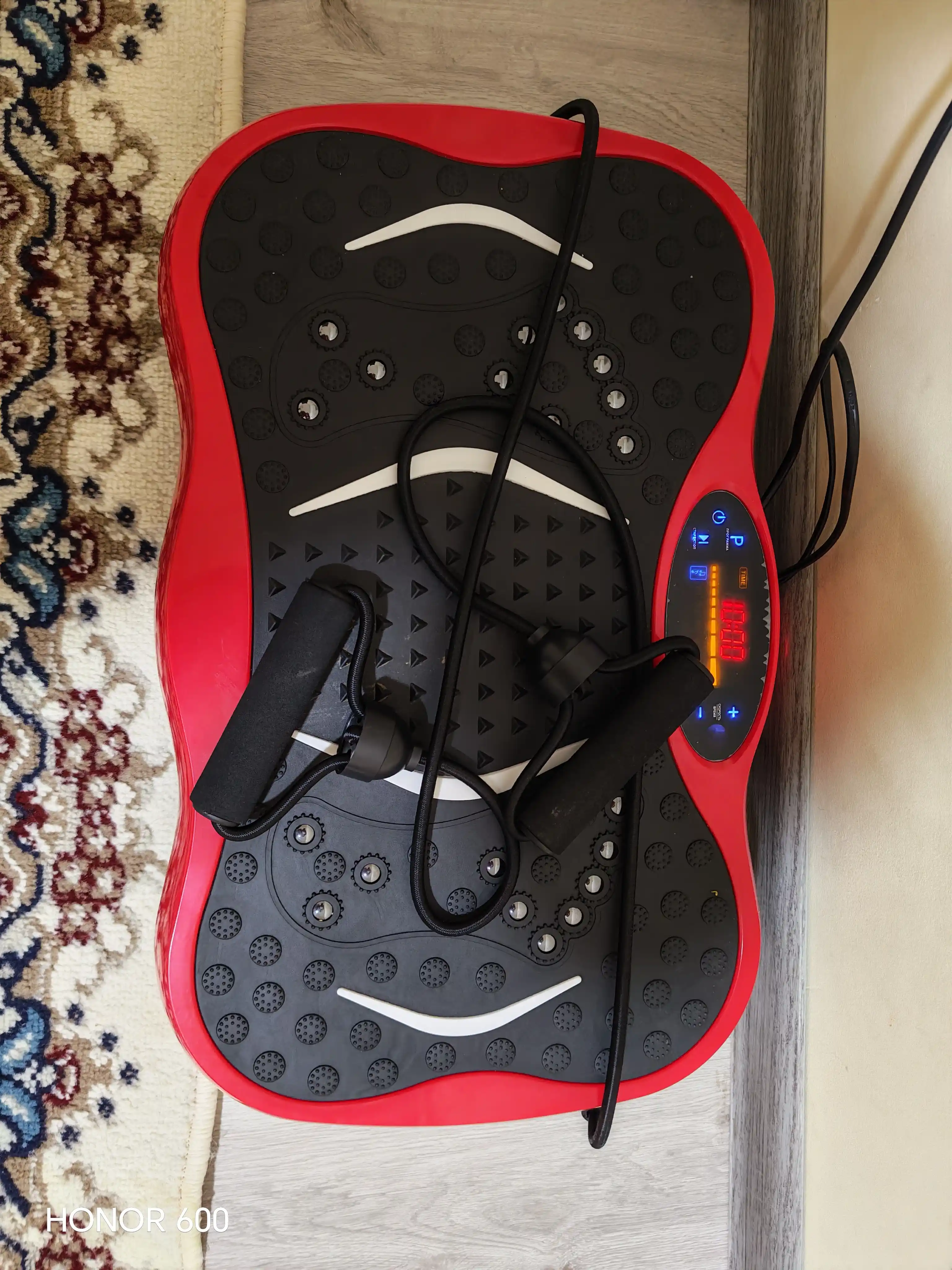 Vibratsion fitnes platforma — massaj funksiyasi, pult KECHITE+ Bluetooth