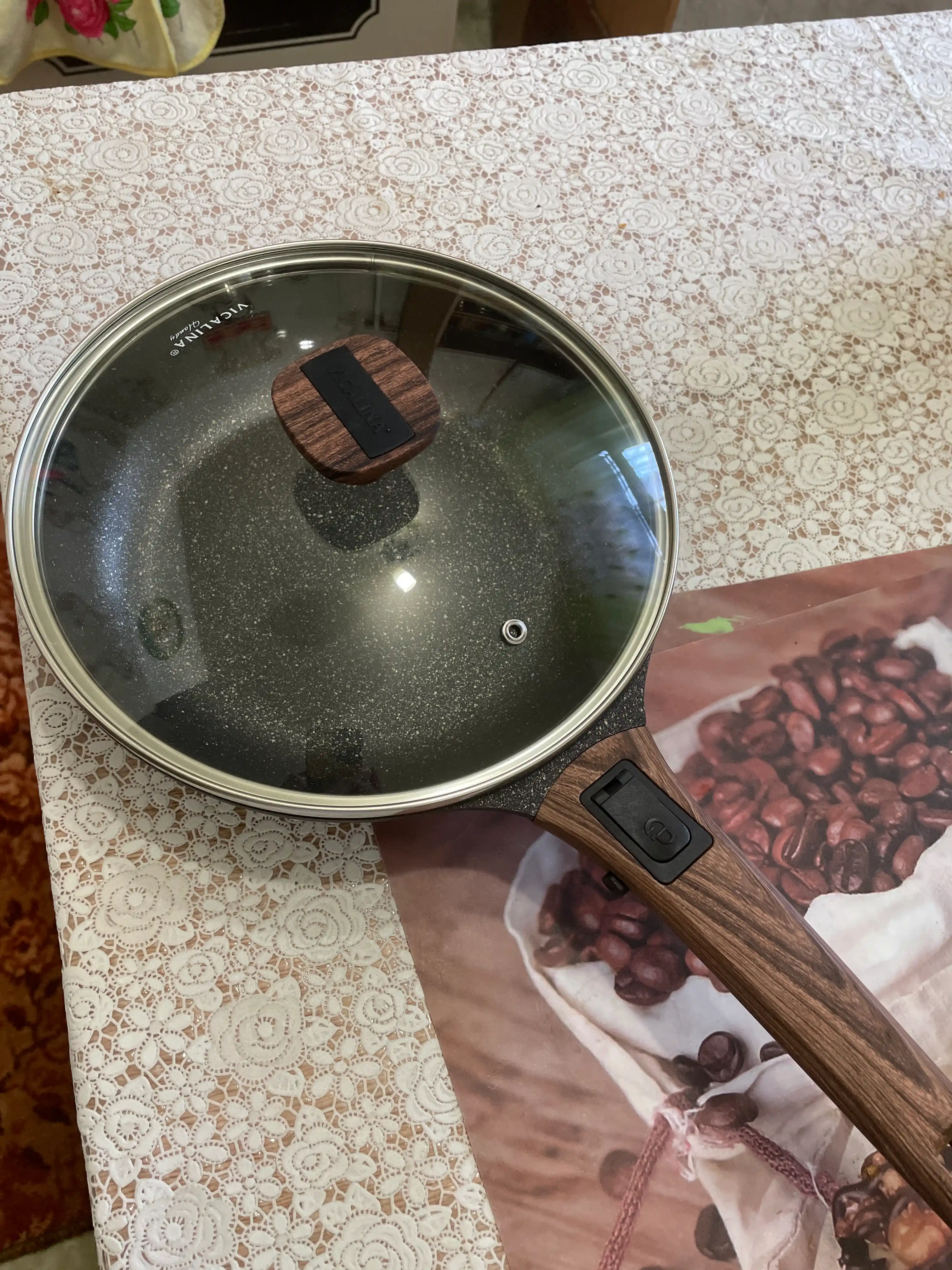 Tova VICALINA, olinadigan tutqich va shisha qopqoq bilan, Granit VL-4324