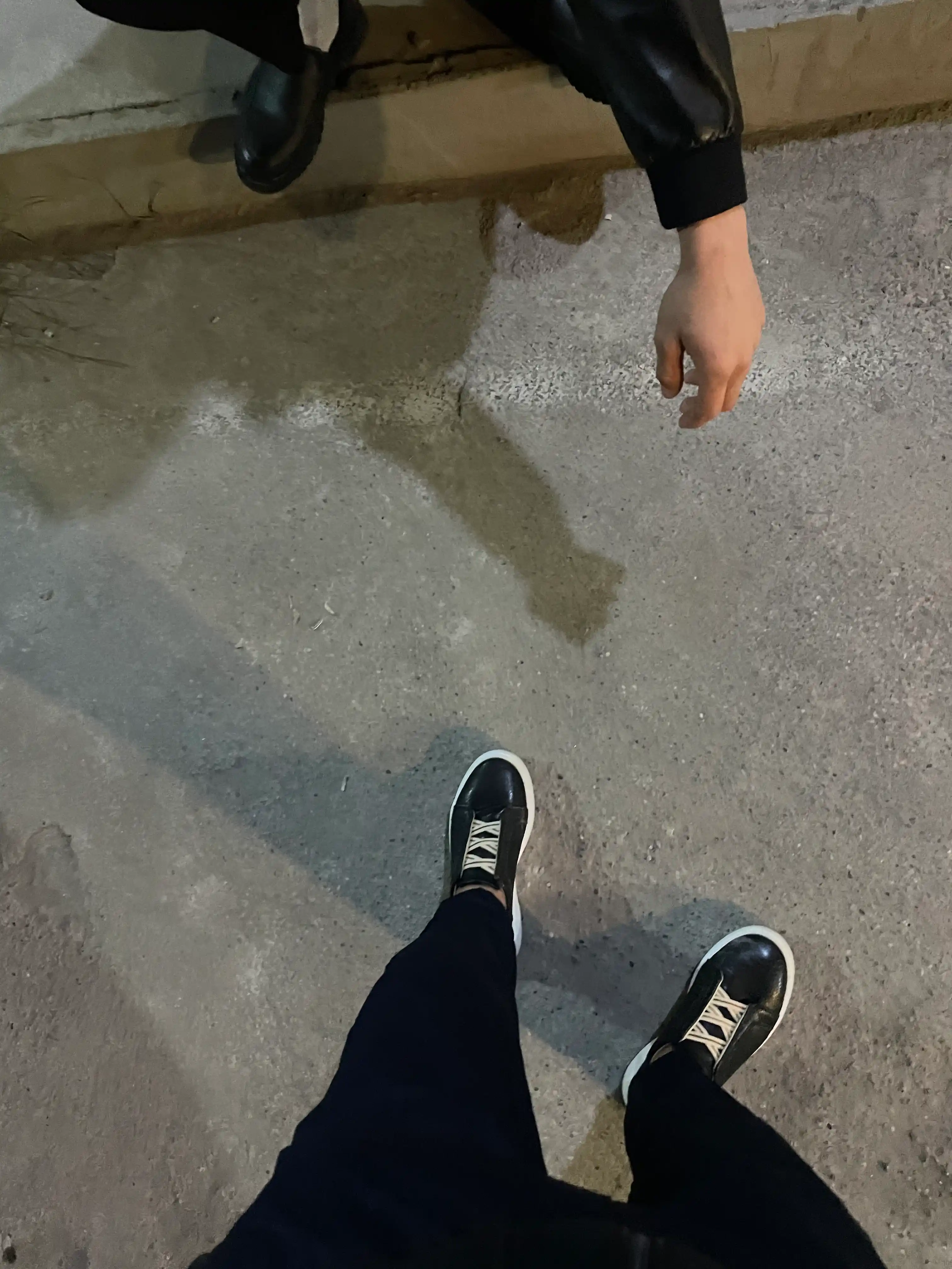 Erkaklar krossovkasi, sport va harkunlik yoz, bahor va kuz uchun, erkaklar oyoq kiyimlari