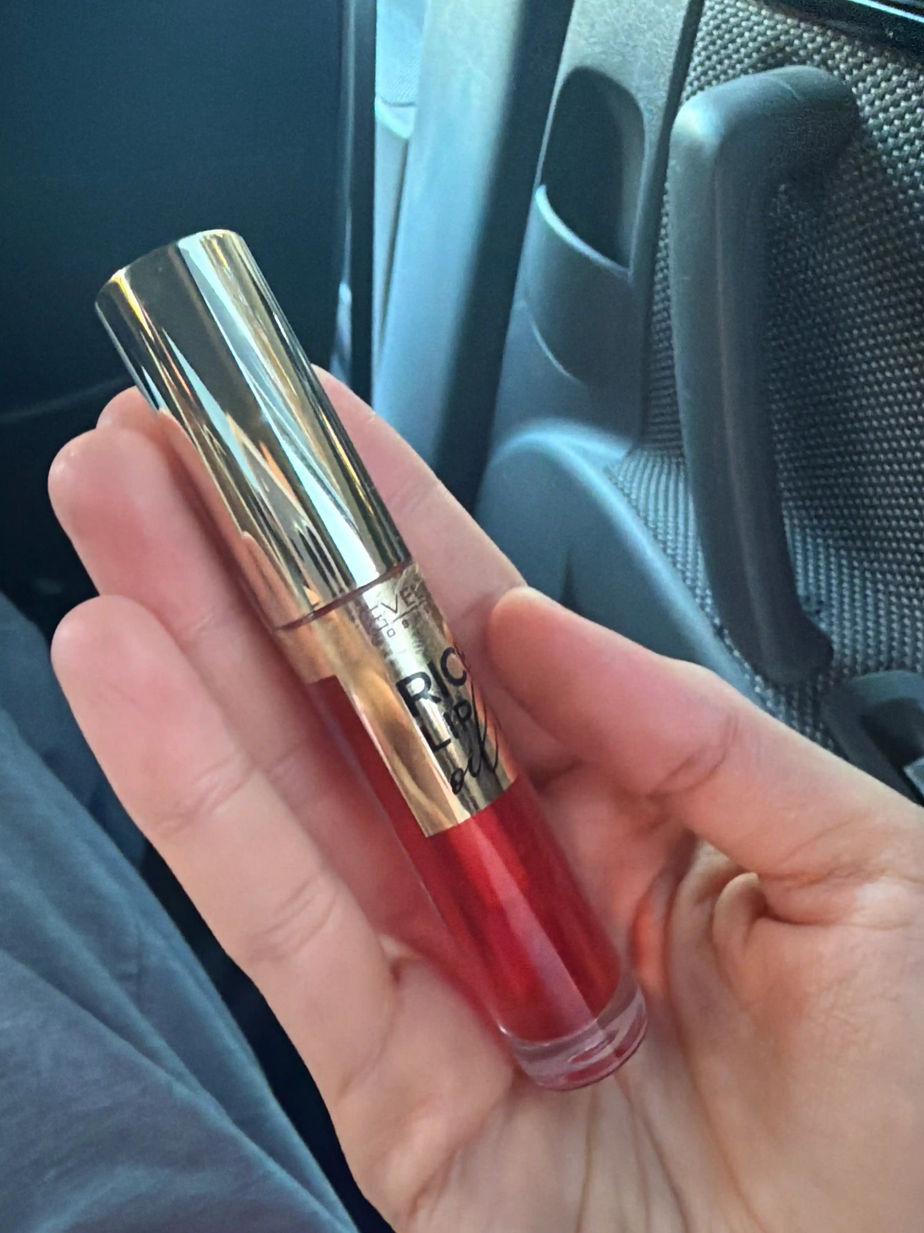 Lablar uchun yog' Eveline Rich Lip Oil, mango, 4.5 m