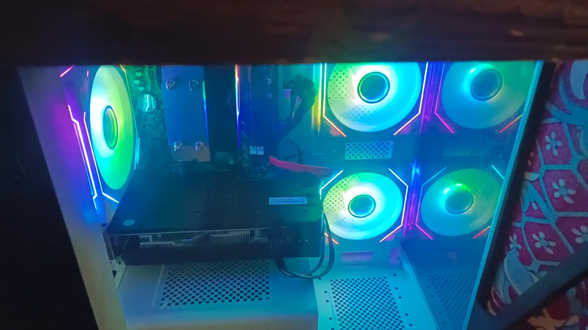 Kompyuter, korpus va monitor o‘yinlar va ofis uchun tayyor to‘plam, DDR3 8 GB, SSD 512 GB