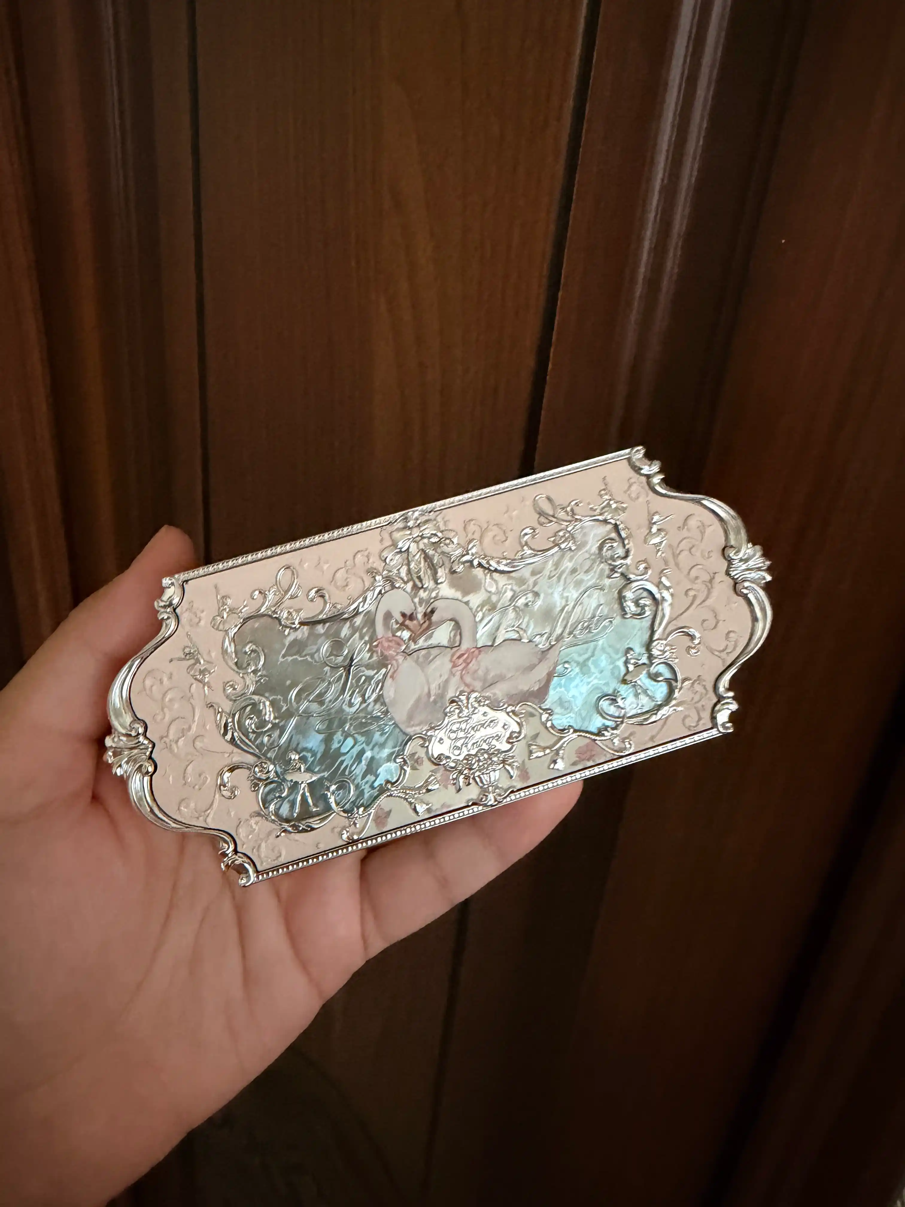Flower Knows Swan Ballet Collection 6-цветная палетка теней для век