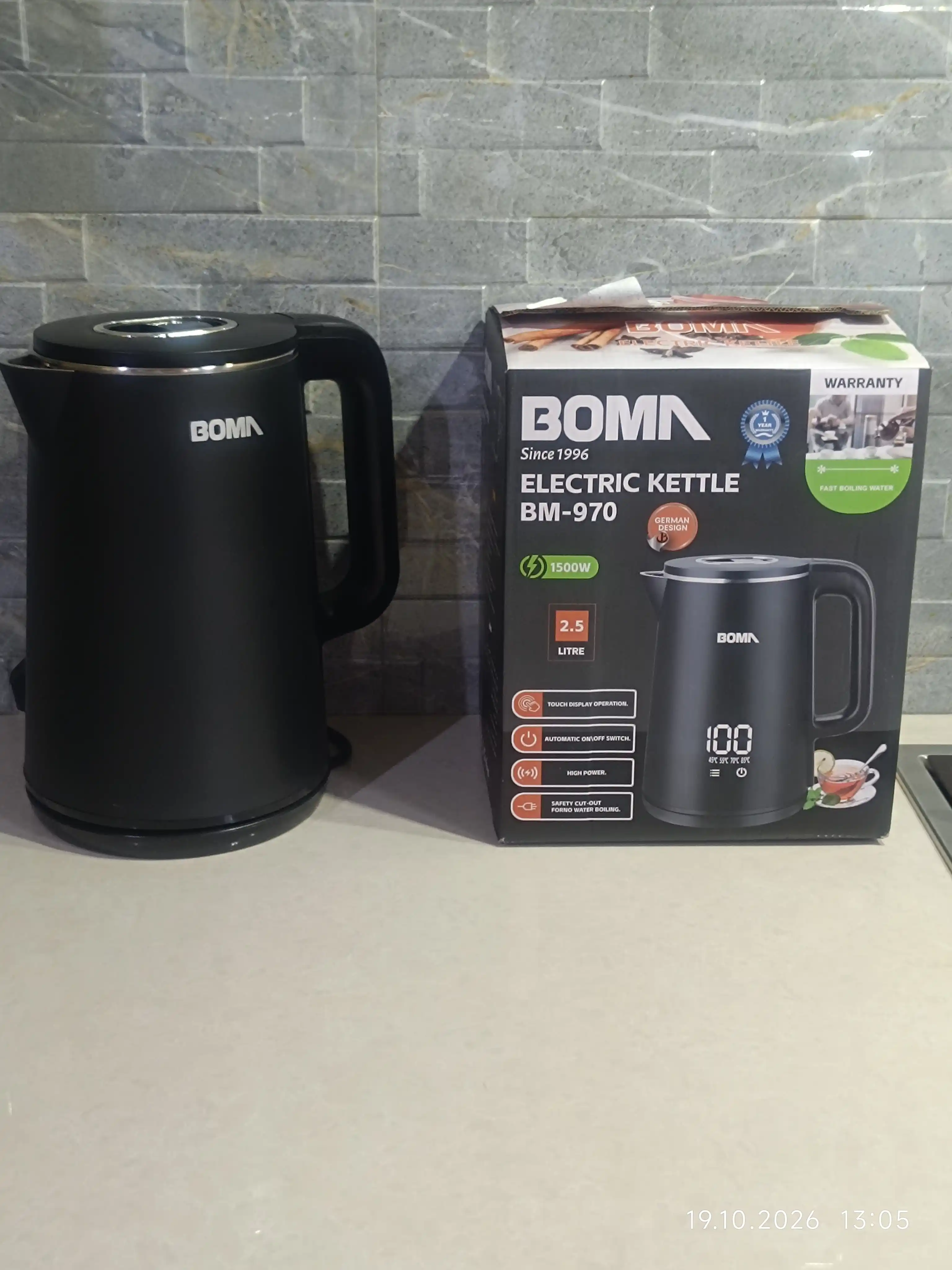 Elektr choynaglar BOMA 1500Vt, shisha, po'lat va sensorli displey 2-2,5 litr, LED va 360°